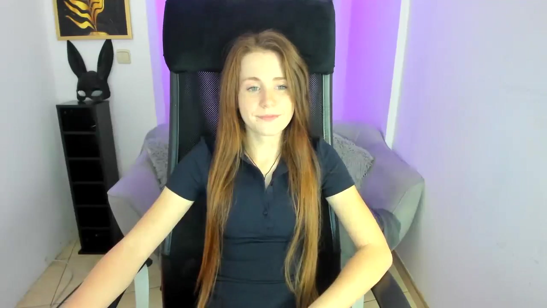 Gallery image thumbnail from Moonshinee's myfreecams stream on, 11/28/2024, 20:35 image 17 of 20