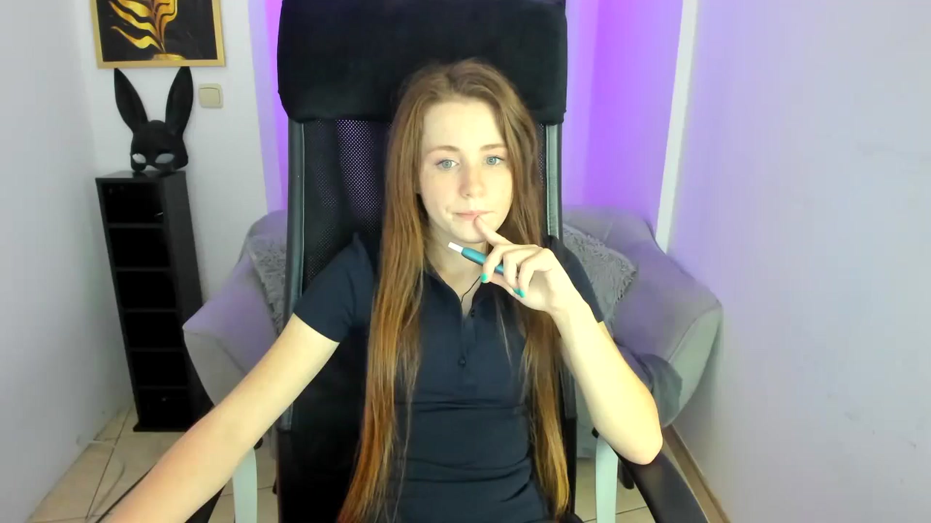 Gallery image thumbnail from Moonshinee's myfreecams stream on, 11/28/2024, 20:35 image 13 of 20