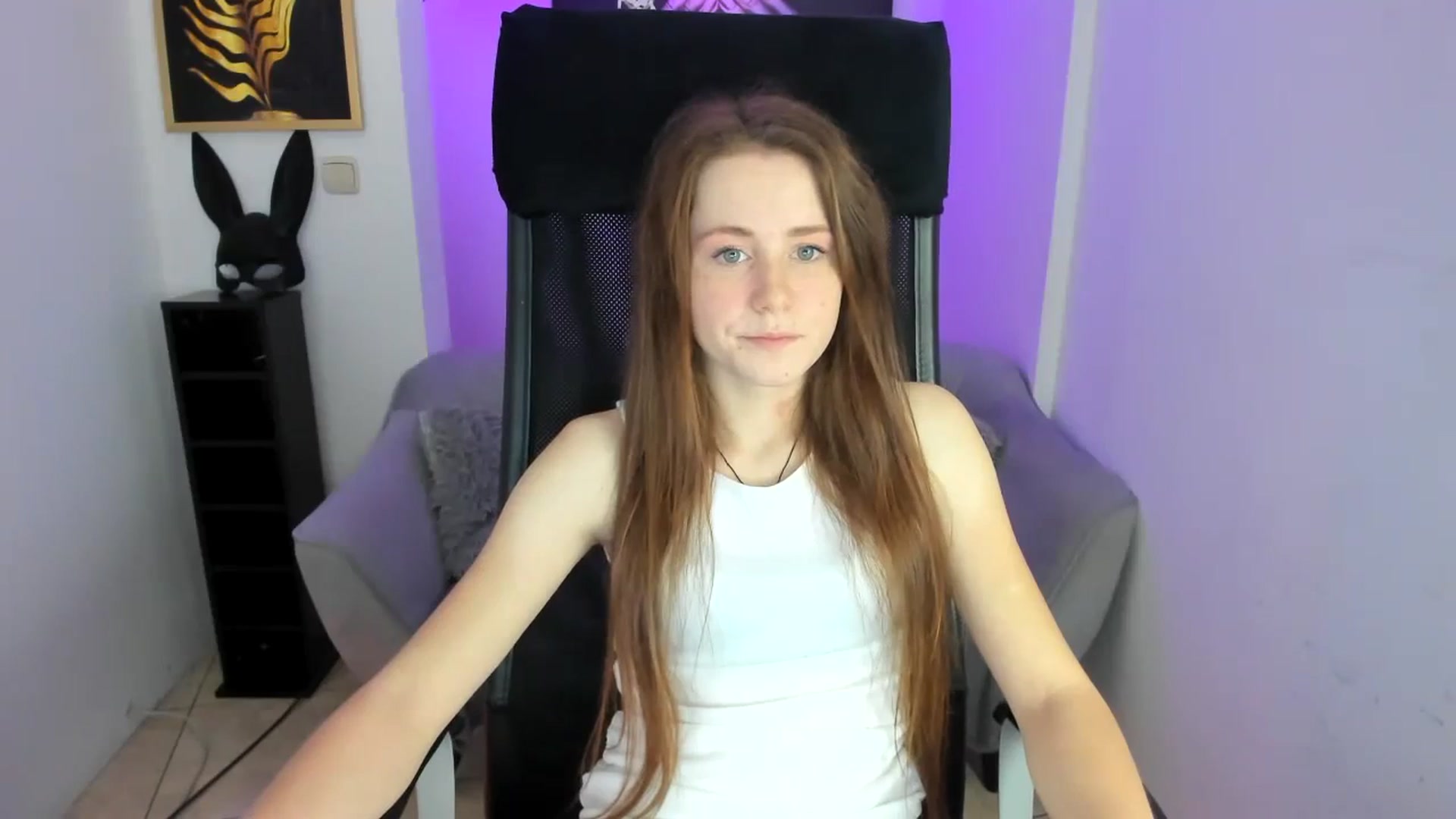 Gallery image thumbnail from Moonshinee's myfreecams stream on, 11/29/2024, 13:51 image 7 of 20