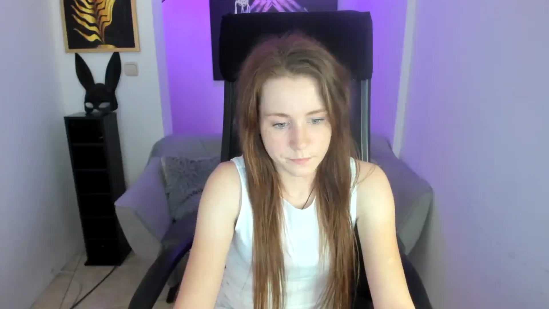 Gallery image thumbnail from Moonshinee's myfreecams stream on, 11/29/2024, 20:25 image 20 of 20