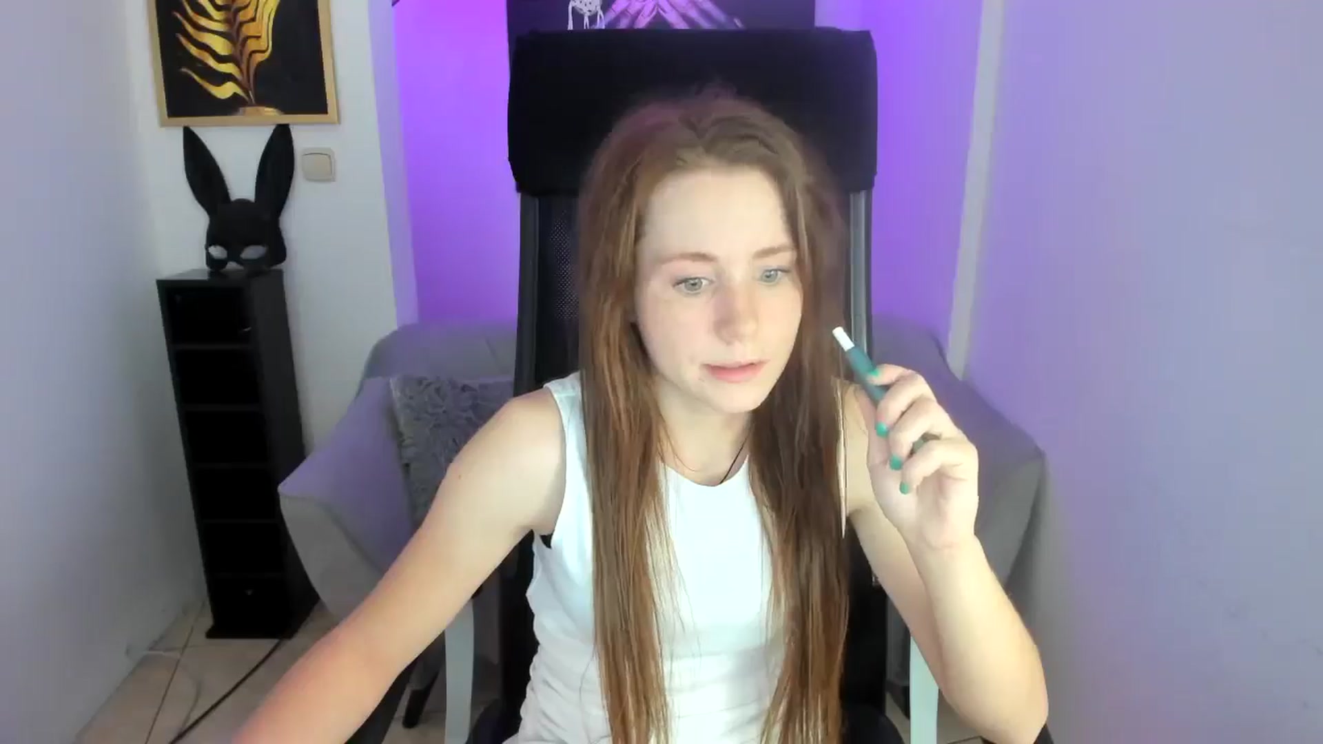 Gallery image thumbnail from Moonshinee's myfreecams stream on, 11/29/2024, 20:25 image 2 of 20