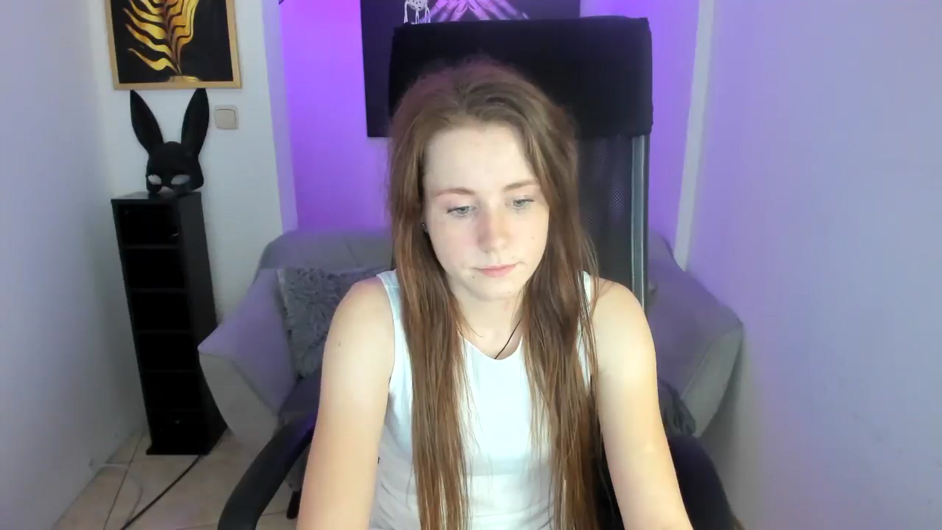 Gallery image thumbnail from Moonshinee's myfreecams stream on, 11/29/2024, 20:25 image 10 of 20