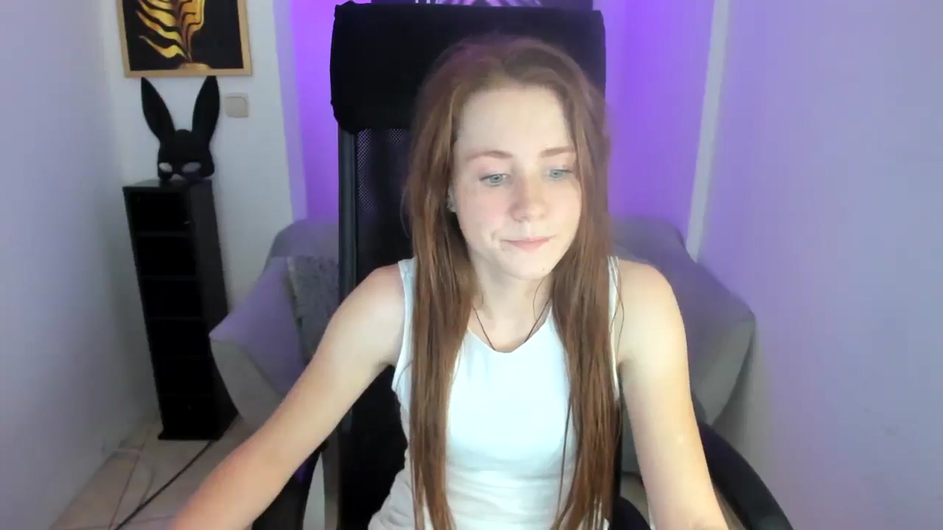 Gallery image thumbnail from Moonshinee's myfreecams stream on, 11/29/2024, 21:22 image 4 of 20