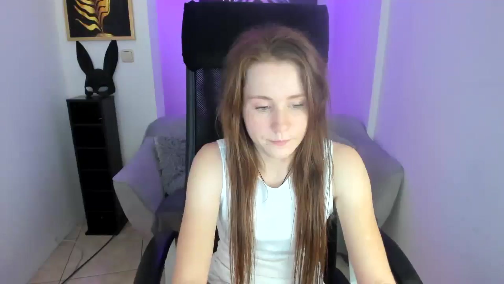Gallery image thumbnail from Moonshinee's myfreecams stream on, 11/29/2024, 21:22 image 11 of 20