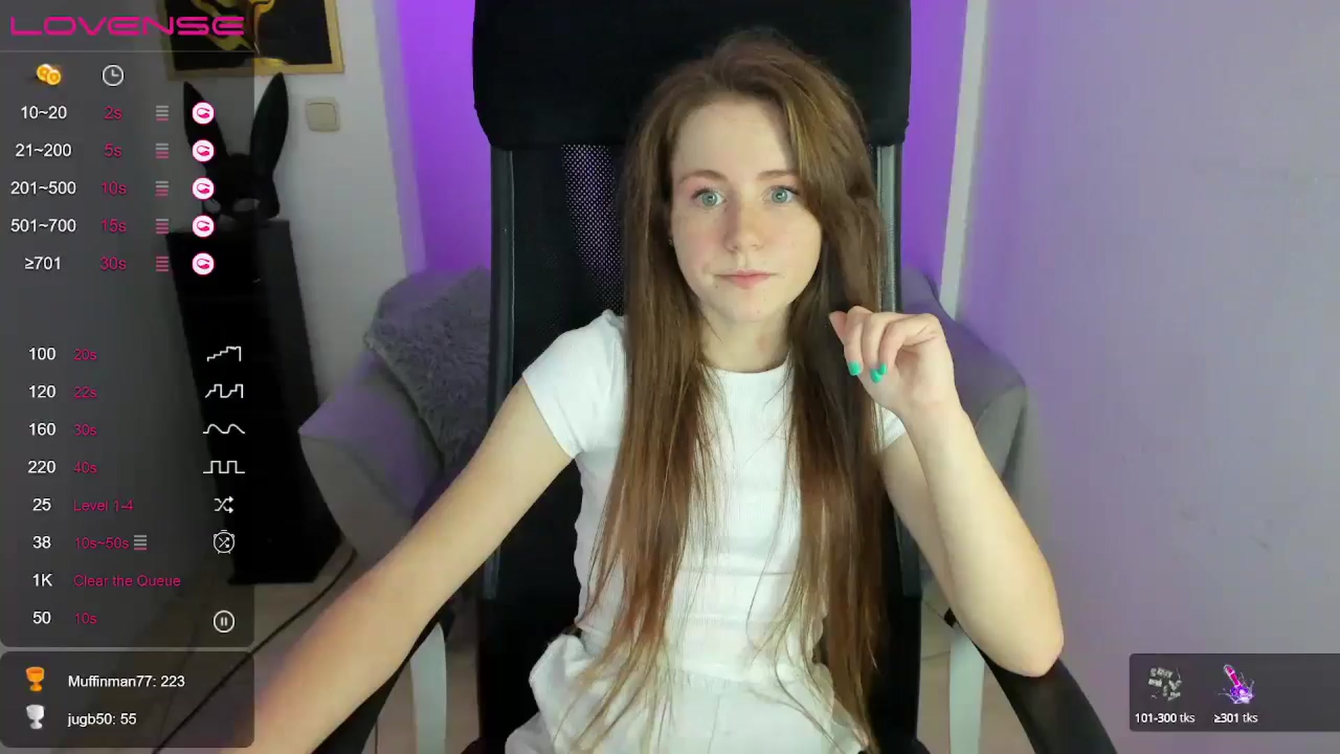 Gallery image thumbnail from Moonshinee's myfreecams stream on, 11/30/2024, 15:13 image 15 of 20