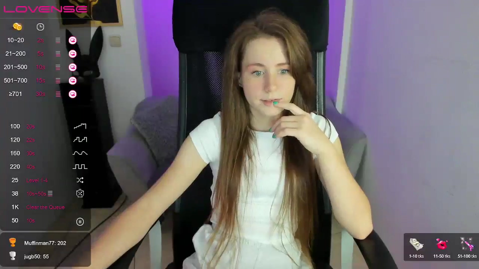 Gallery image thumbnail from Moonshinee's myfreecams stream on, 11/30/2024, 15:13 image 10 of 20