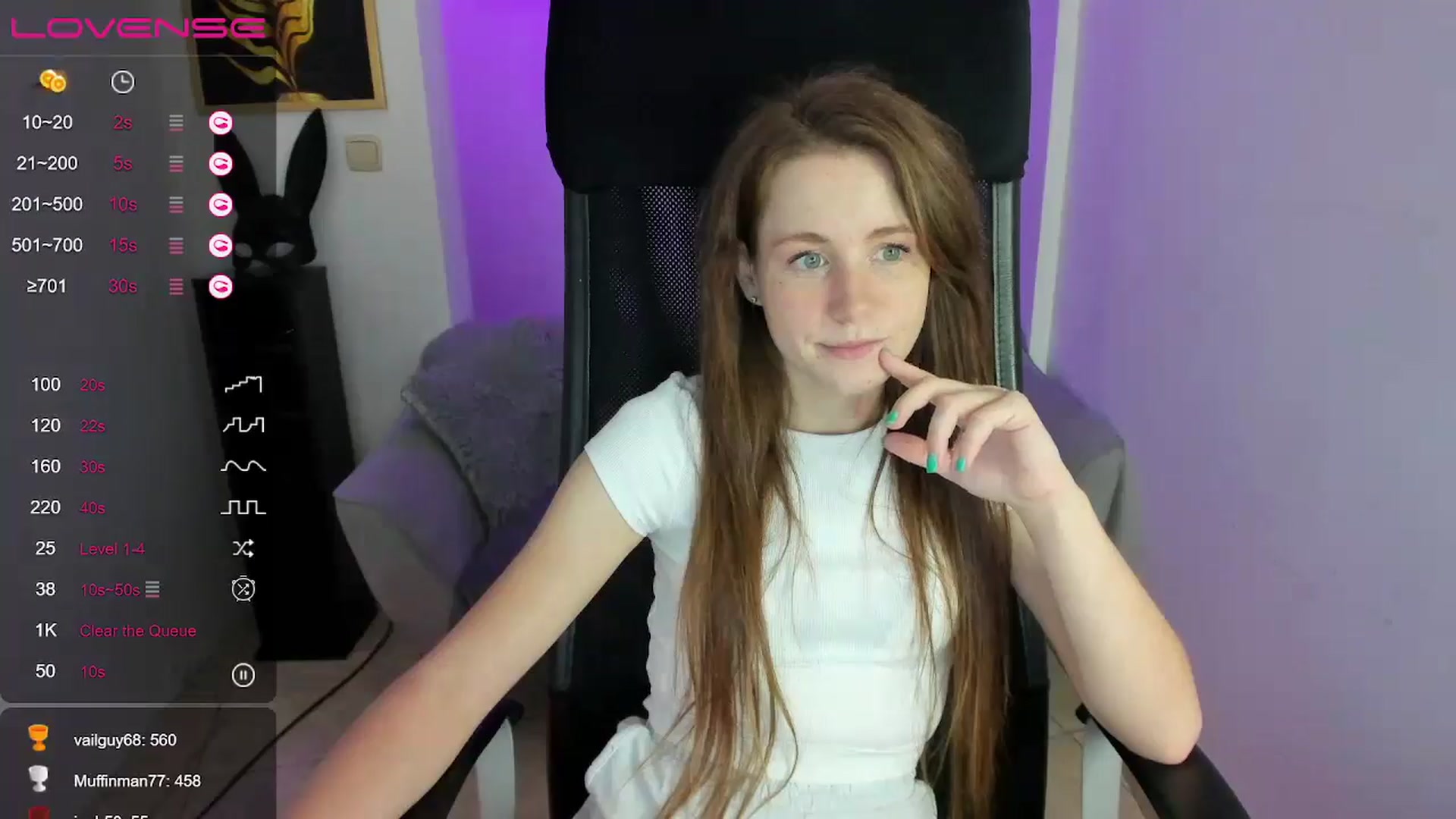 Gallery image thumbnail from Moonshinee's myfreecams stream on, 11/30/2024, 17:21 image 6 of 20