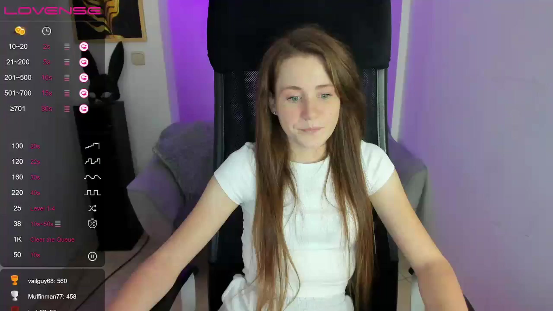 Gallery image thumbnail from Moonshinee's myfreecams stream on, 11/30/2024, 17:21 image 8 of 20