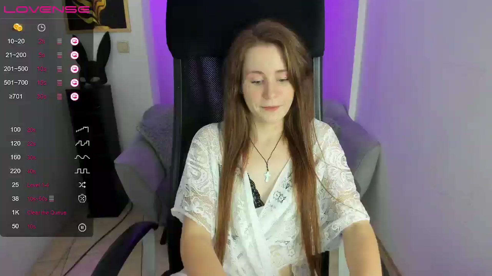 Gallery image thumbnail from Moonshinee's myfreecams stream on, 11/30/2024, 17:56 image 17 of 20