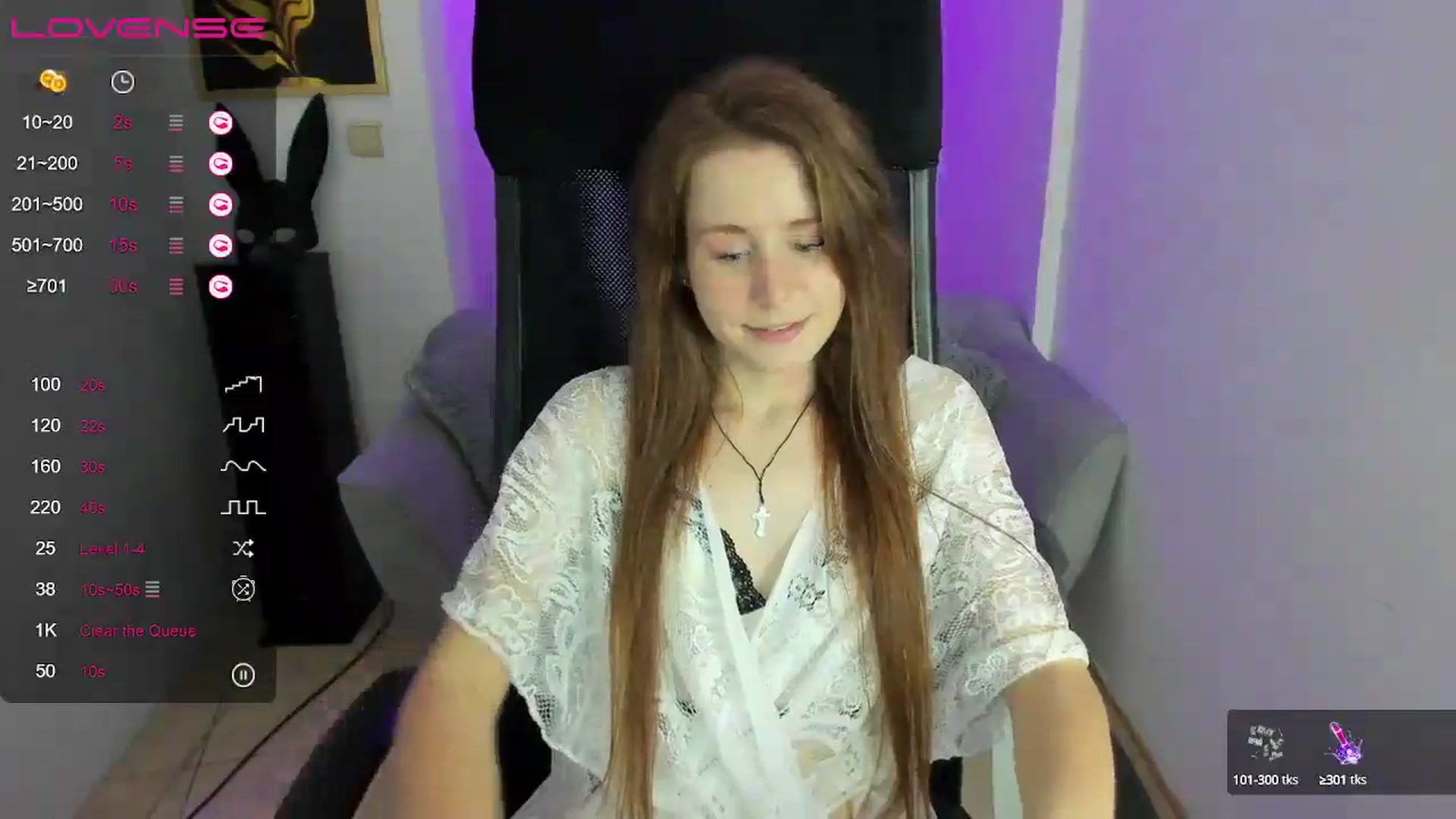 Gallery image thumbnail from Moonshinee's myfreecams stream on, 11/30/2024, 17:56 image 12 of 20