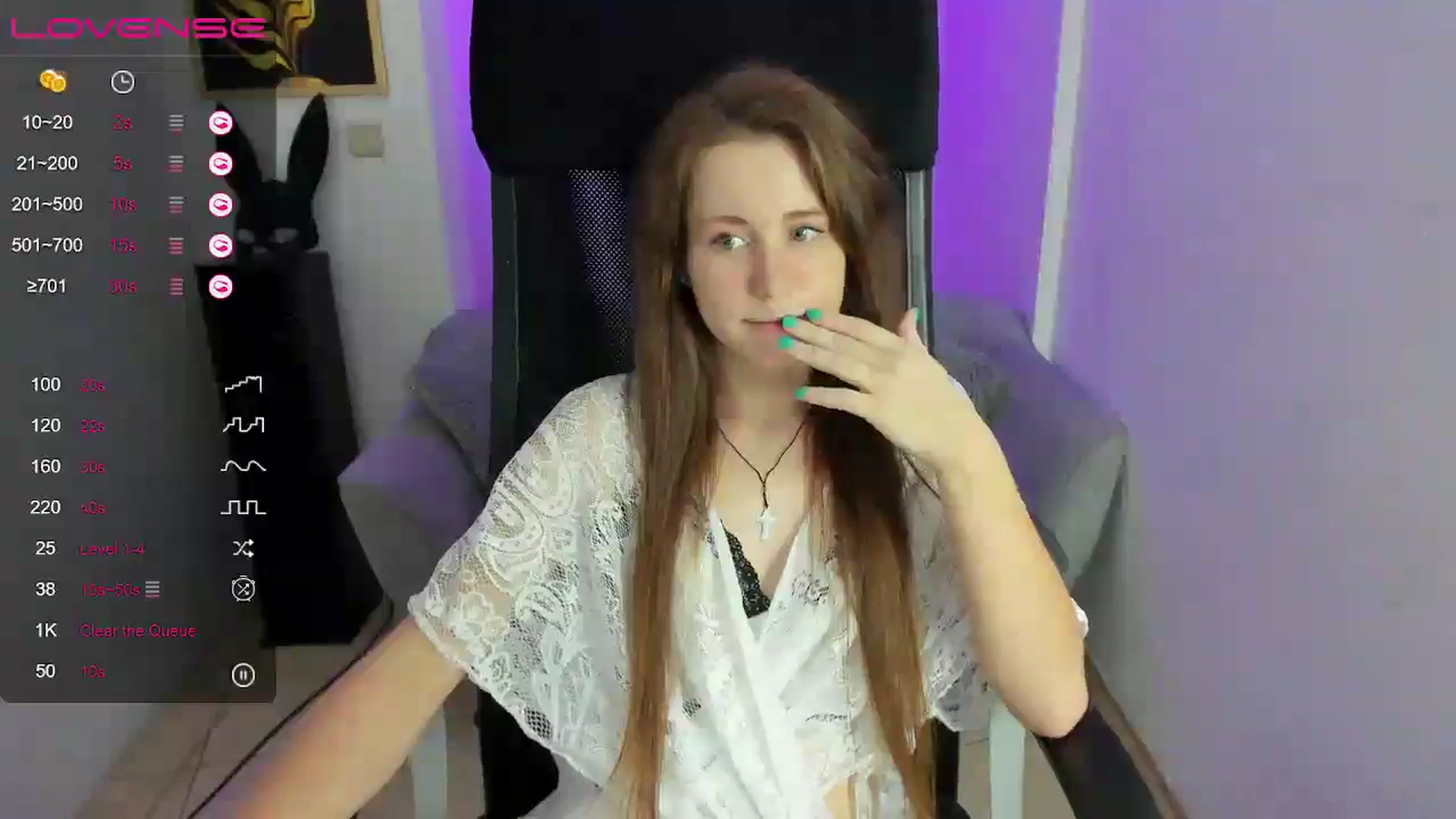 Gallery image thumbnail from Moonshinee's myfreecams stream on, 11/30/2024, 17:56 image 16 of 20