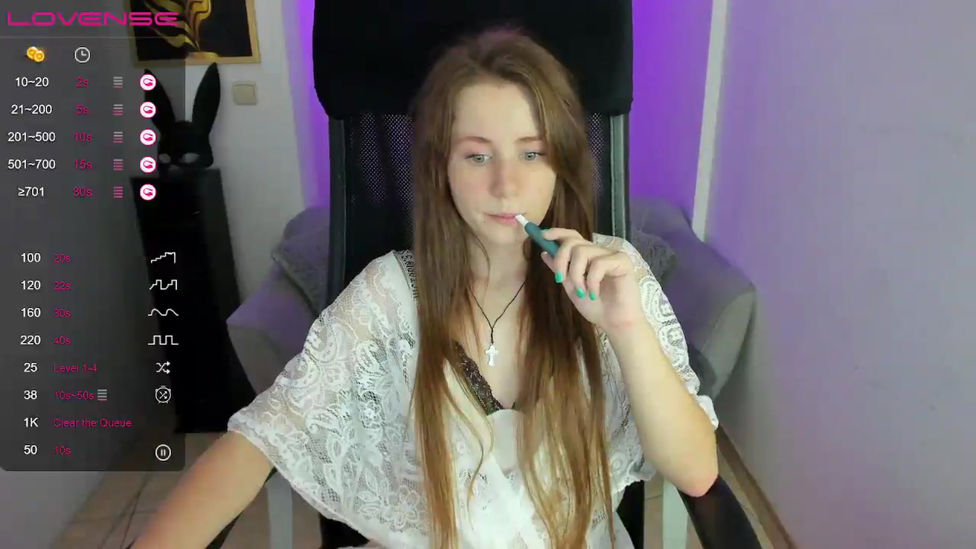 Gallery image thumbnail from Moonshinee's myfreecams stream on, 11/30/2024, 18:29 image 19 of 20