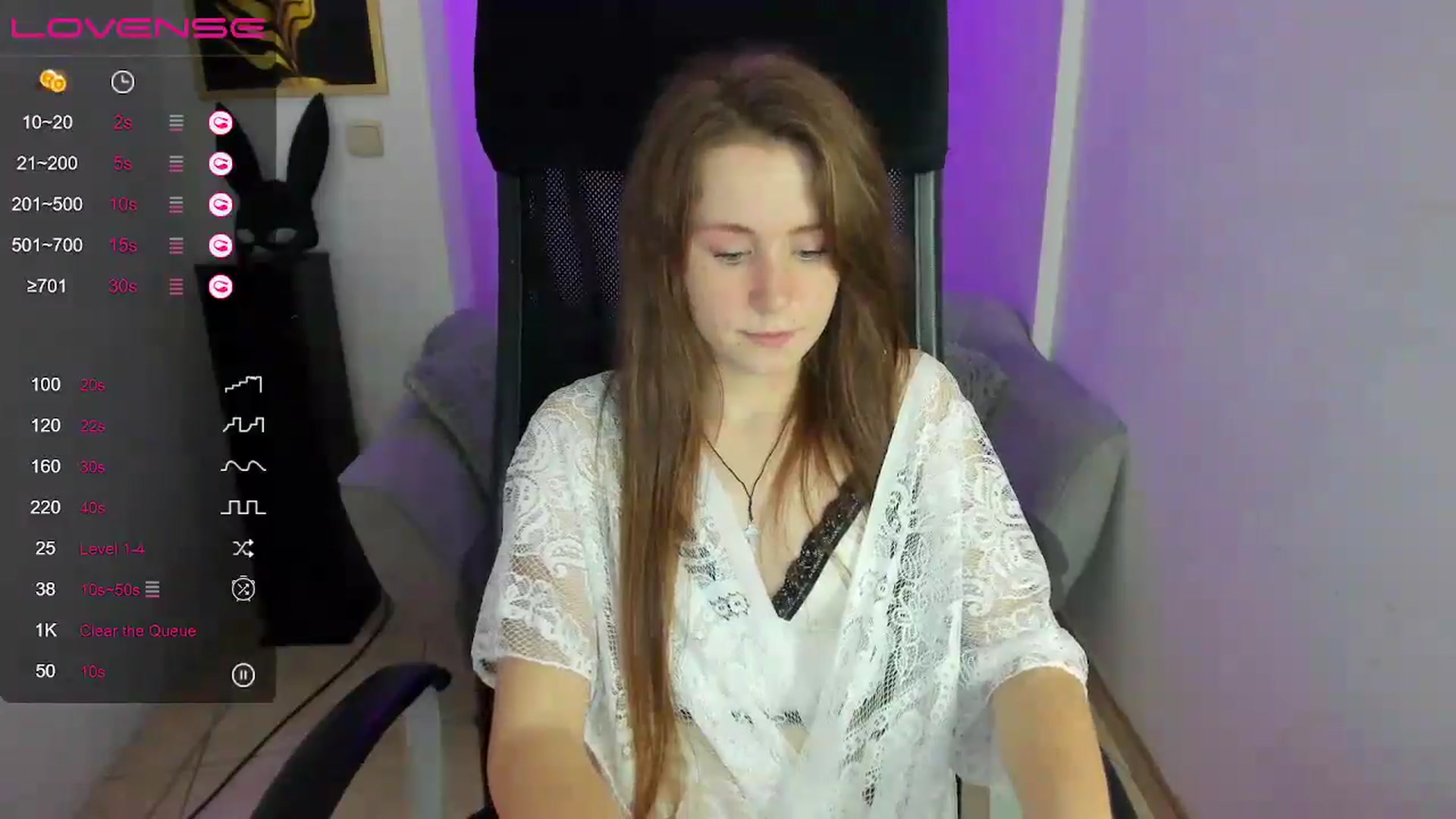 Gallery image thumbnail from Moonshinee's myfreecams stream on, 11/30/2024, 18:29 image 9 of 20