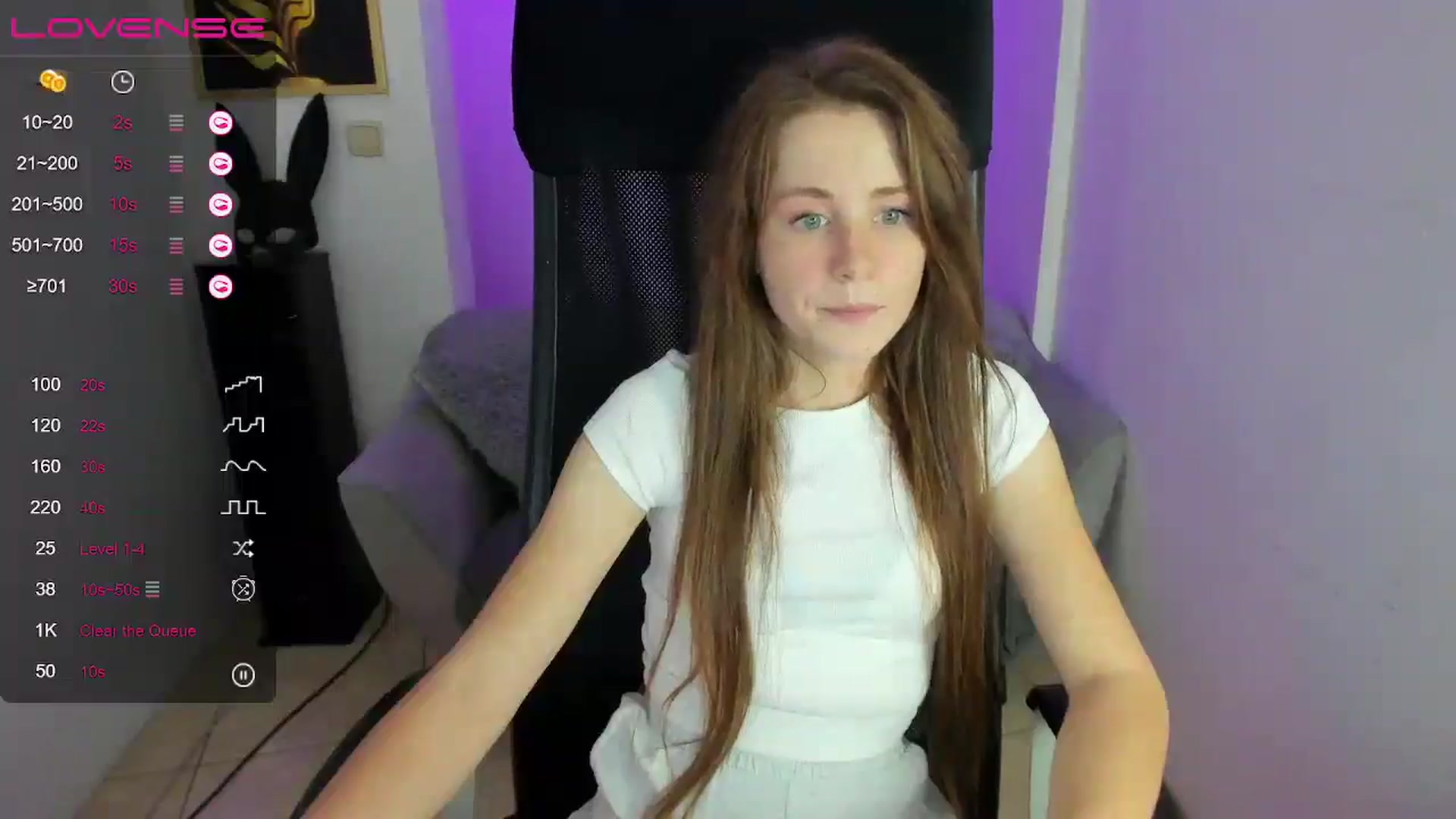 Gallery image thumbnail from Moonshinee's myfreecams stream on, 11/30/2024, 19:04 image 10 of 20