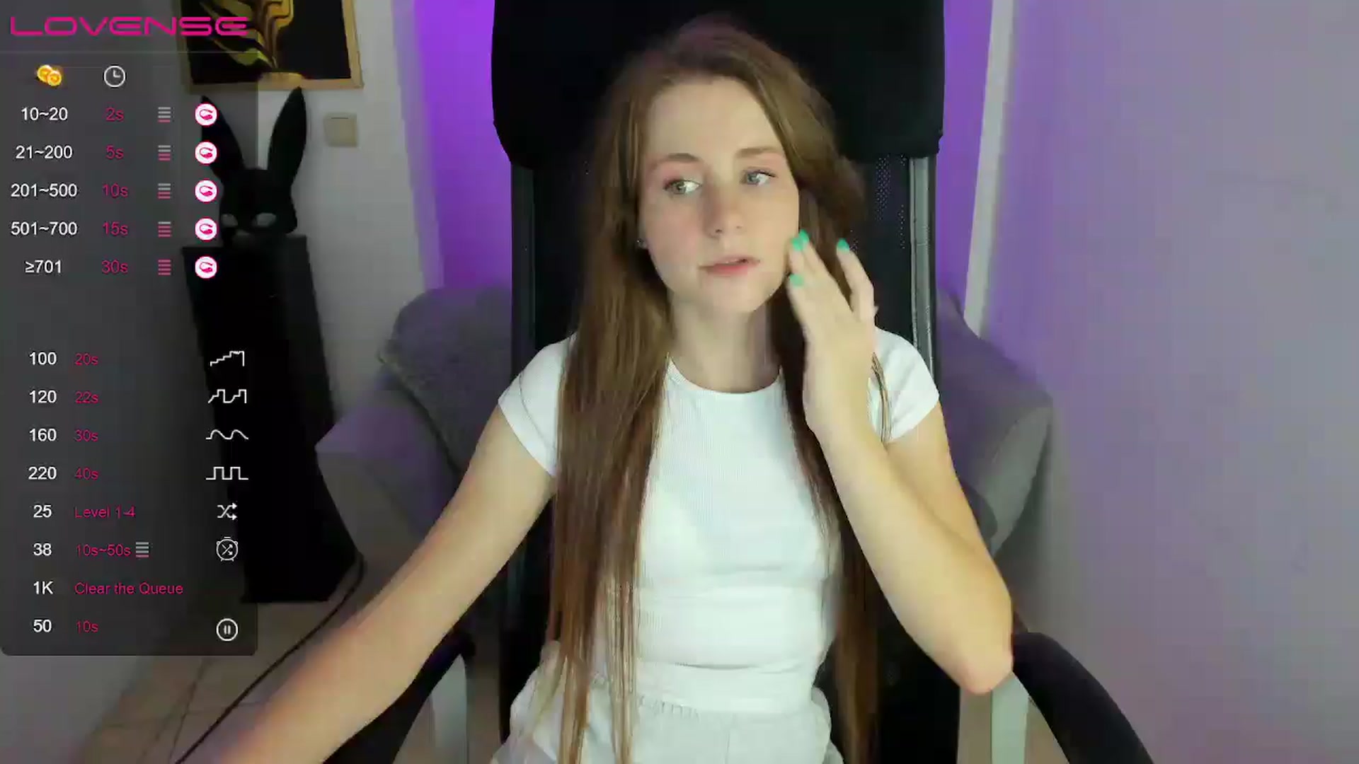 Gallery image thumbnail from Moonshinee's myfreecams stream on, 11/30/2024, 19:04 image 1 of 20