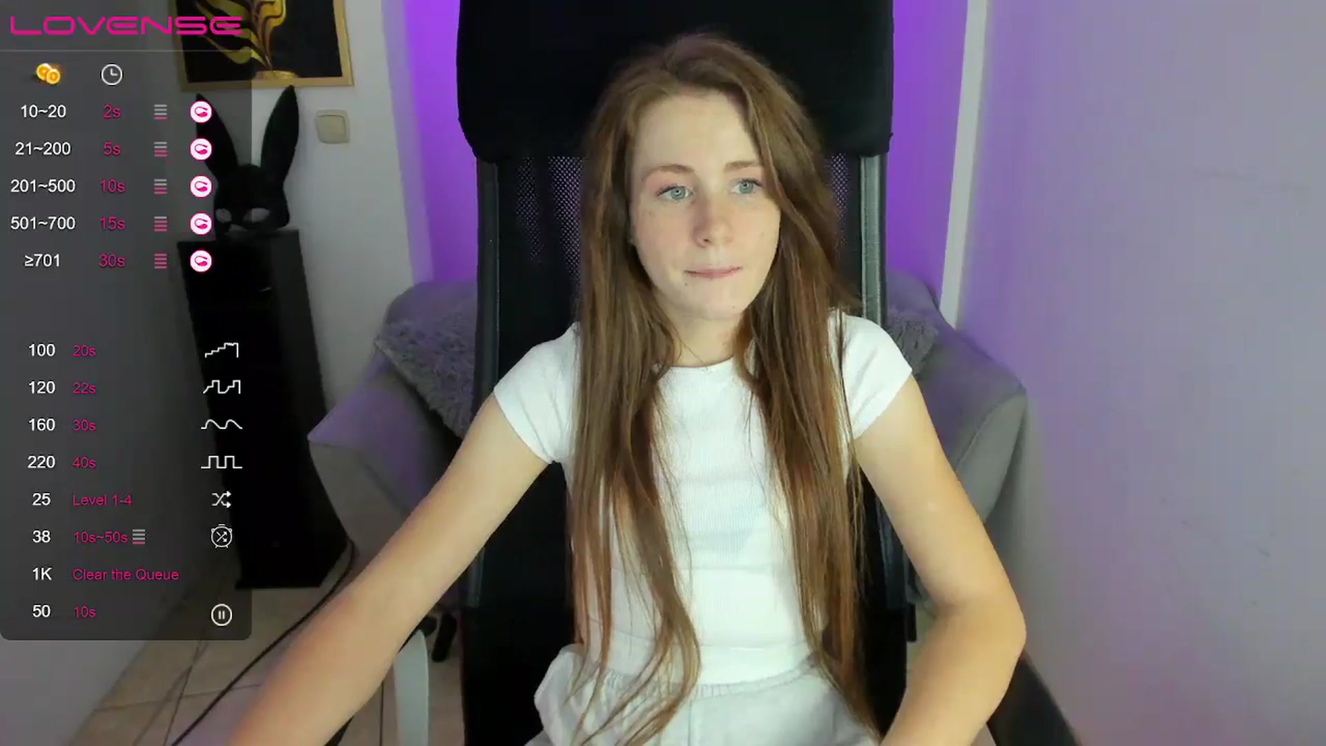 Gallery image thumbnail from Moonshinee's myfreecams stream on, 11/30/2024, 19:04 image 20 of 20