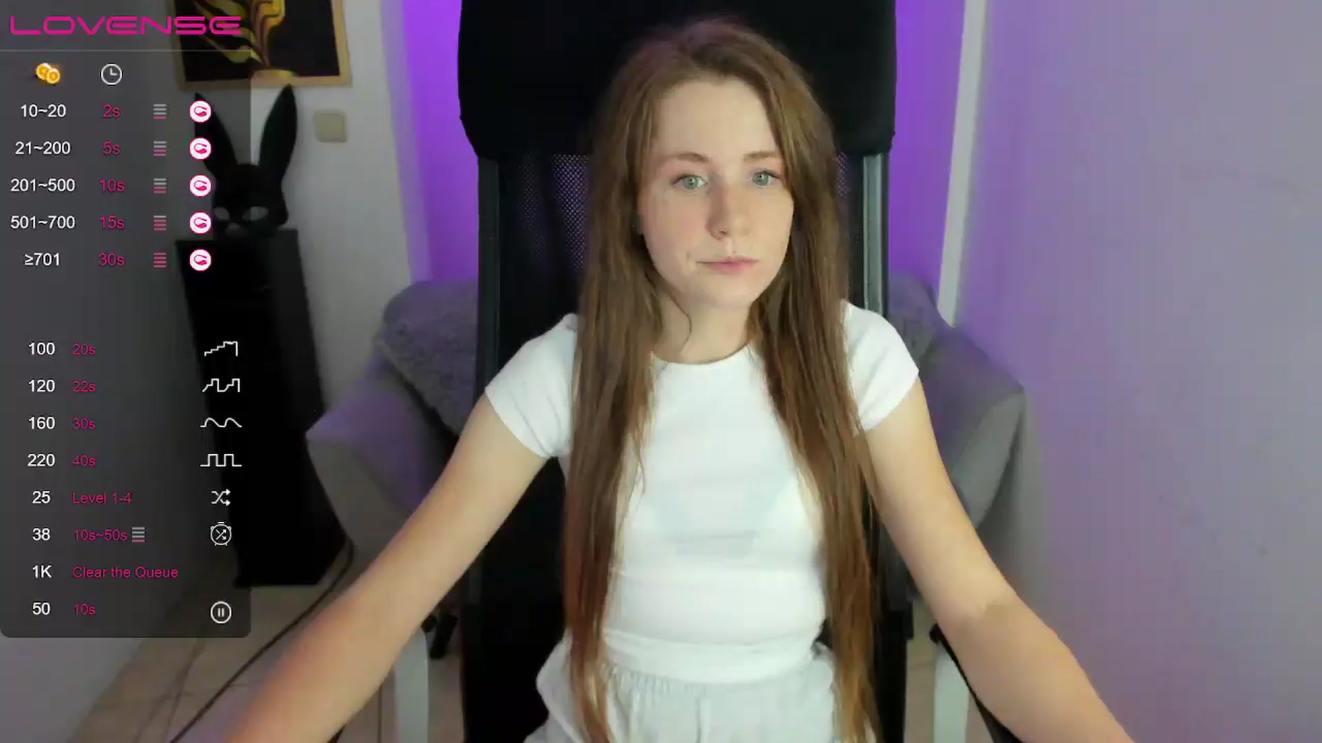 Gallery image thumbnail from Moonshinee's myfreecams stream on, 11/30/2024, 19:04 image 6 of 20