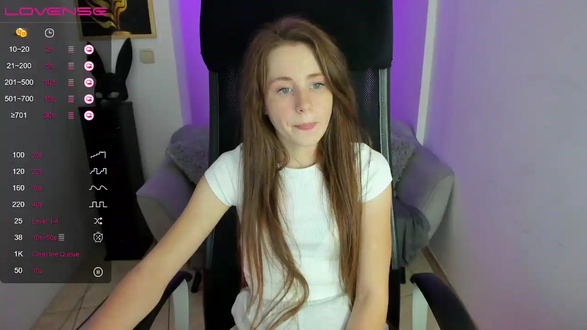 Gallery image thumbnail from Moonshinee's myfreecams stream on, 11/30/2024, 19:04 image 17 of 20