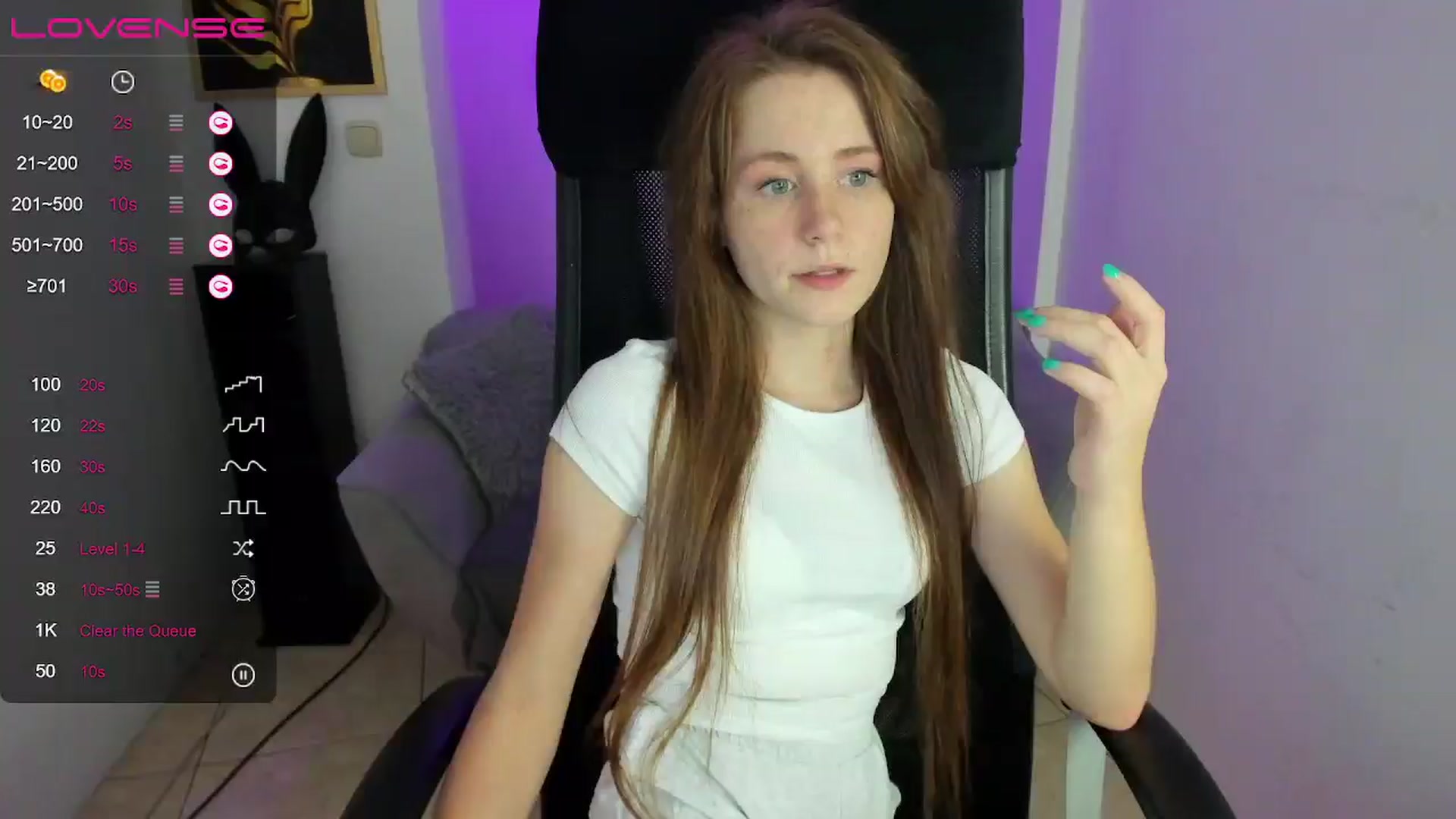 Gallery image thumbnail from Moonshinee's myfreecams stream on, 11/30/2024, 19:04 image 2 of 20