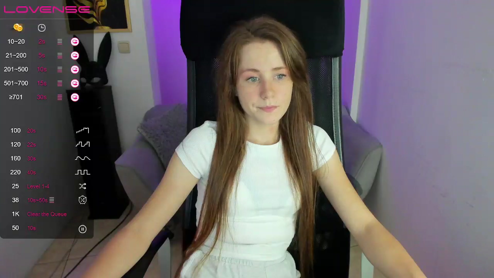 Gallery image thumbnail from Moonshinee's myfreecams stream on, 11/30/2024, 19:04 image 3 of 20