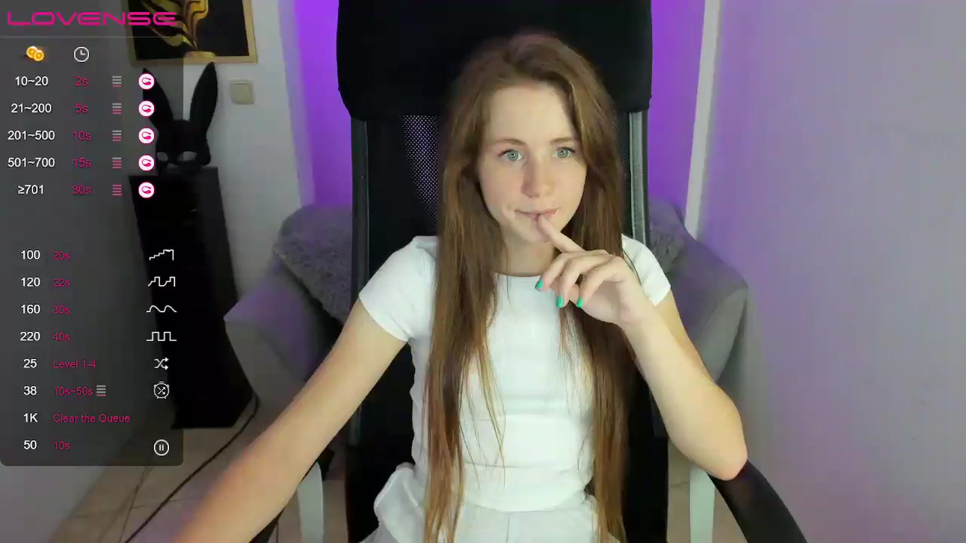 Gallery image thumbnail from Moonshinee's myfreecams stream on, 11/30/2024, 19:31 image 20 of 20