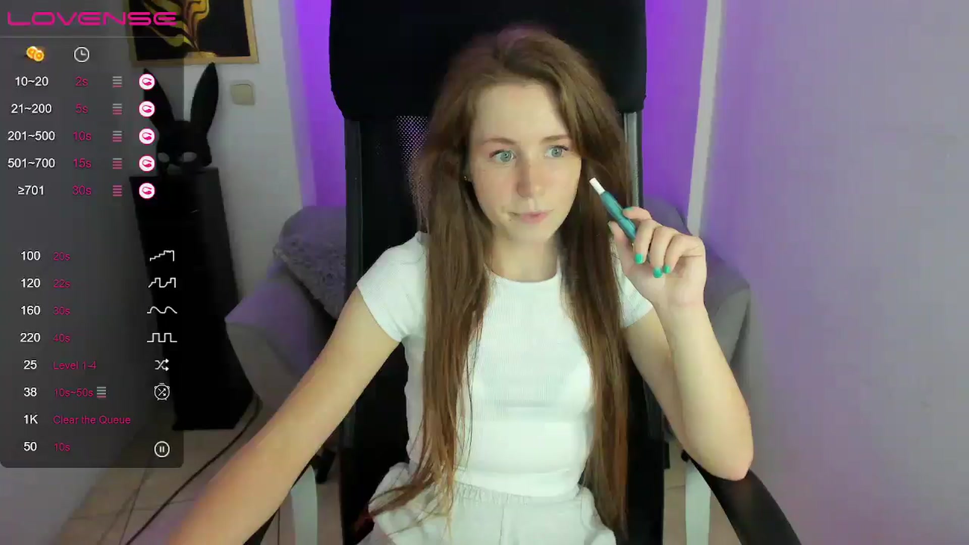 Gallery image thumbnail from Moonshinee's myfreecams stream on, 11/30/2024, 19:31 image 4 of 20