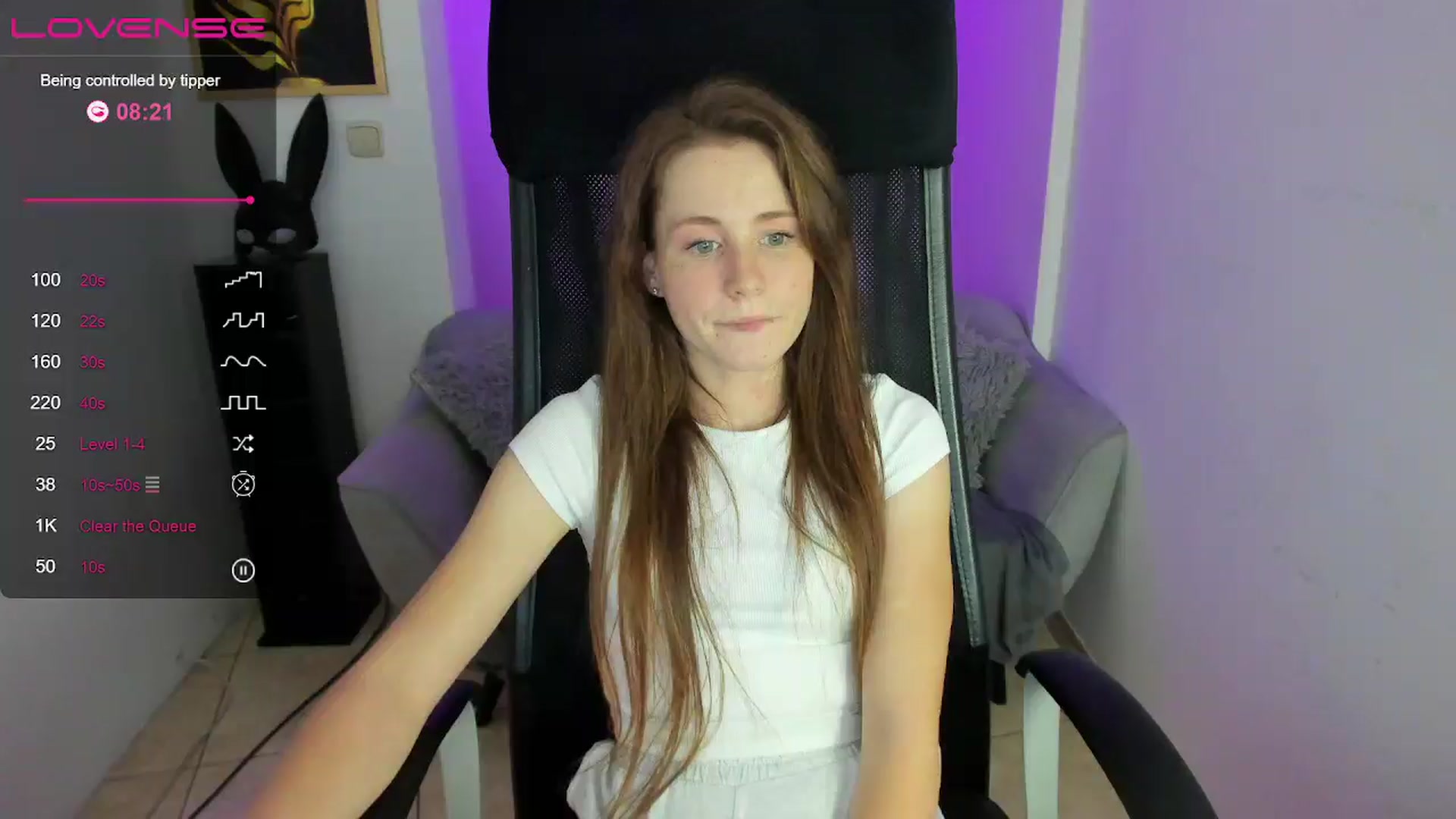 Gallery image thumbnail from Moonshinee's myfreecams stream on, 11/30/2024, 21:02 image 11 of 20