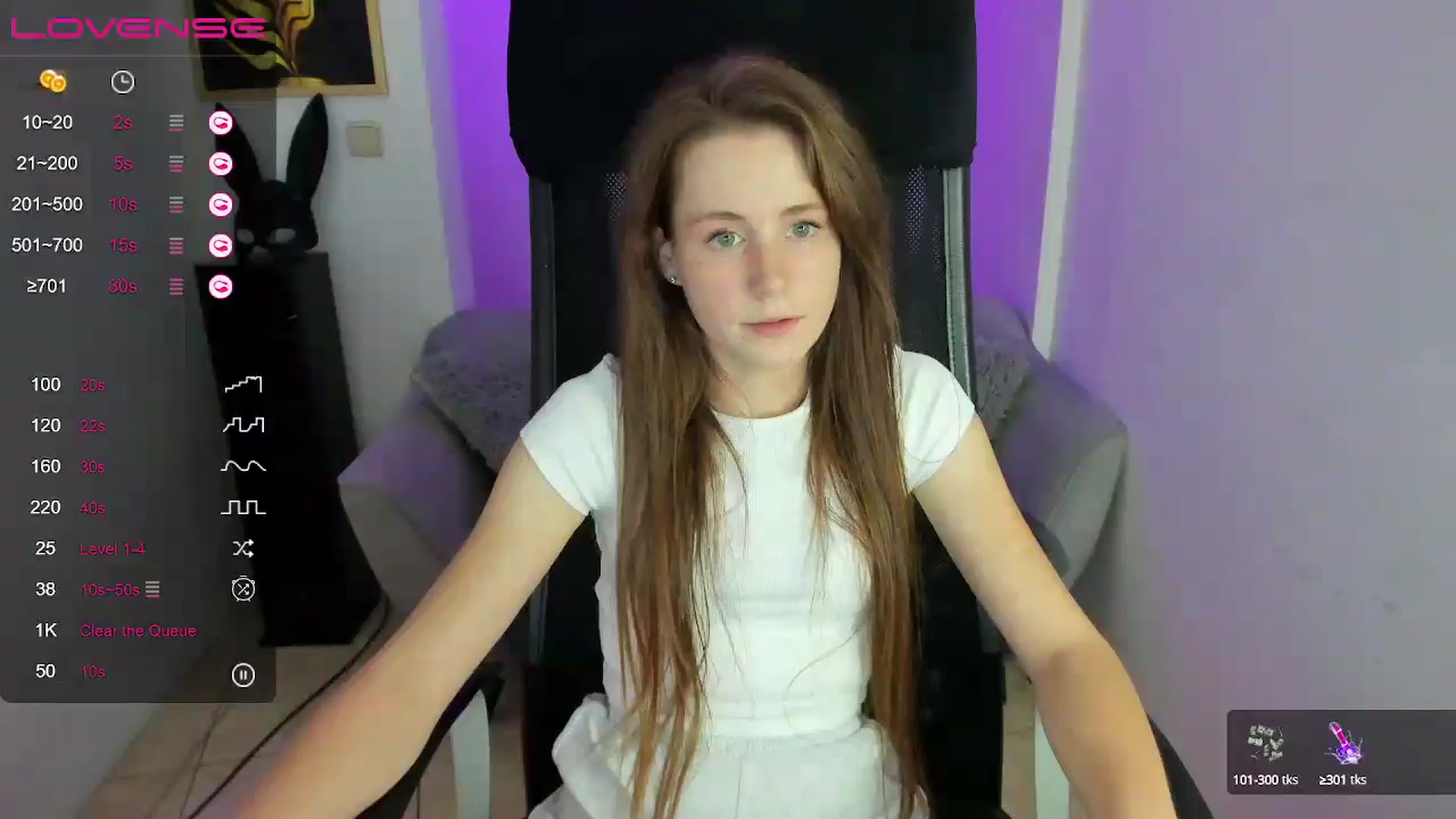Gallery image thumbnail from Moonshinee's myfreecams stream on, 11/30/2024, 21:02 image 1 of 20