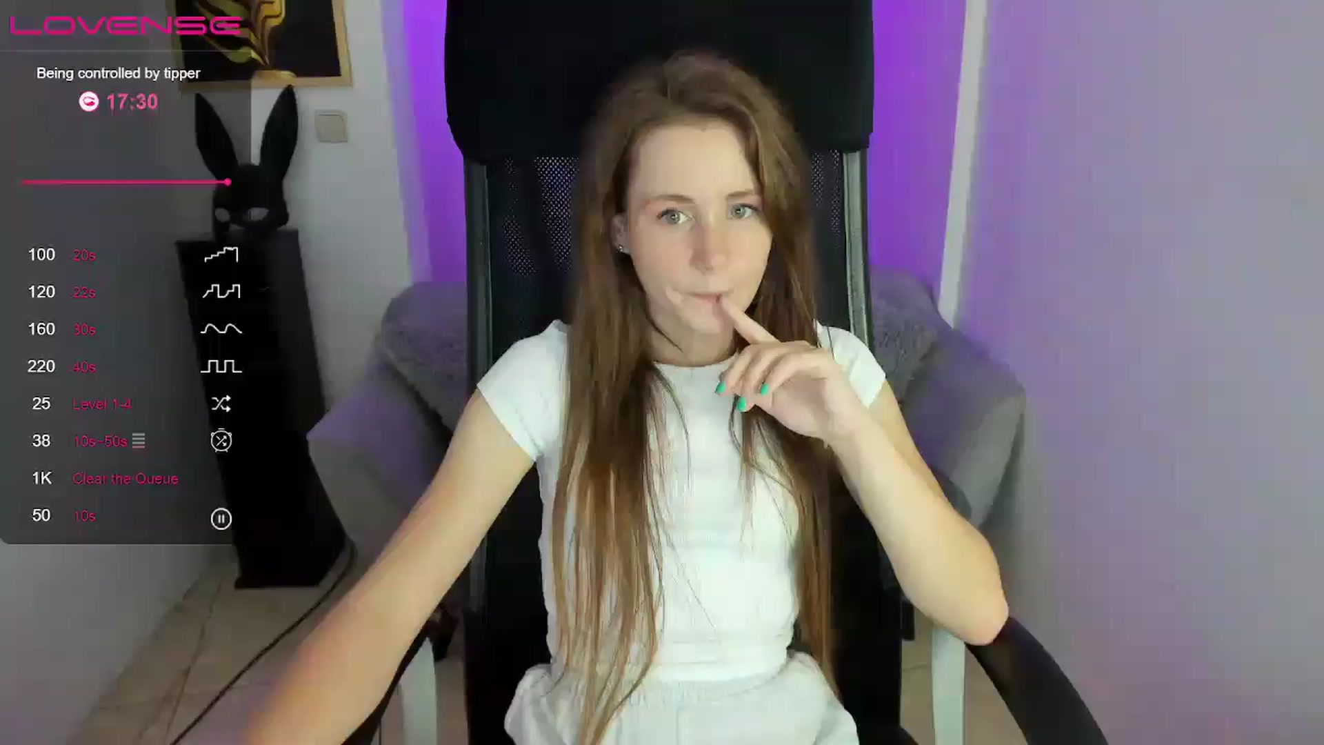 Gallery image thumbnail from Moonshinee's myfreecams stream on, 11/30/2024, 21:02 image 8 of 20