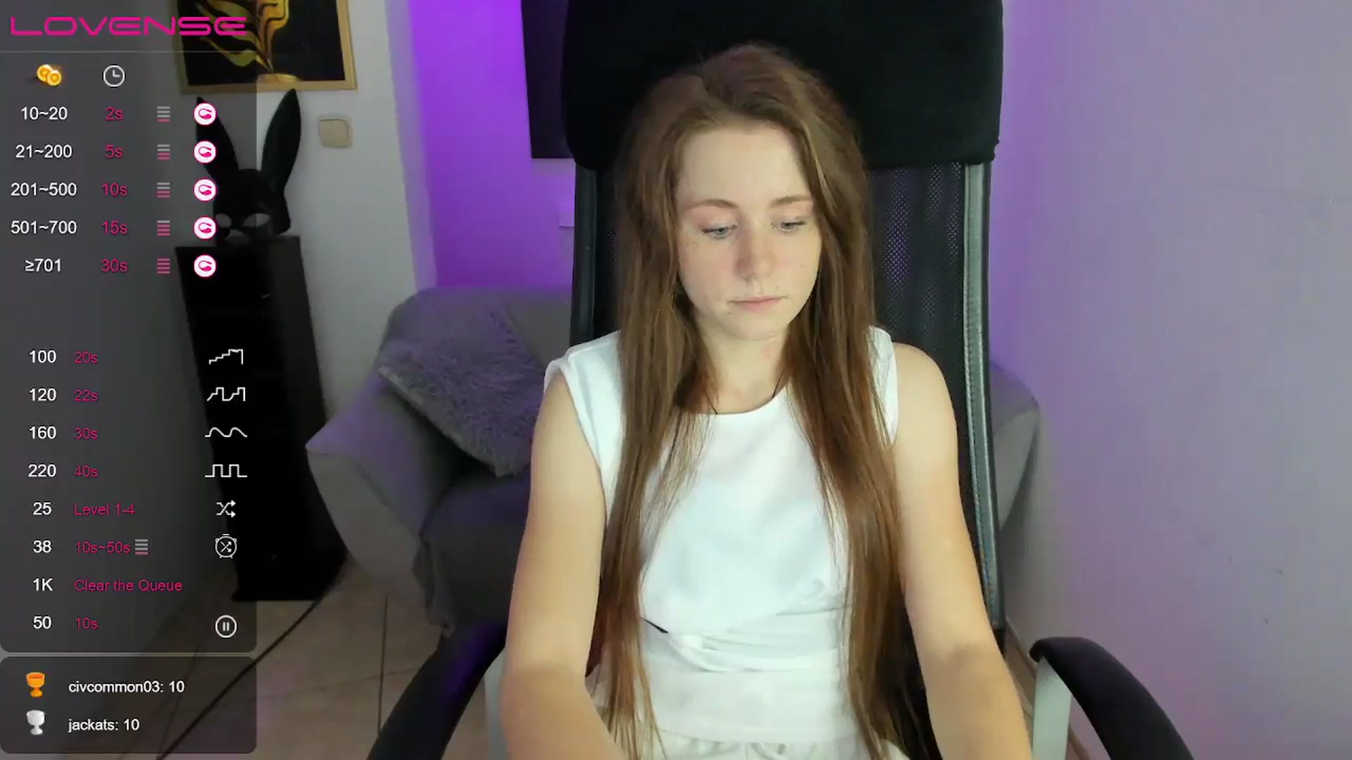 Gallery image thumbnail from Moonshinee's myfreecams stream on, 12/01/2024, 13:49 image 8 of 20