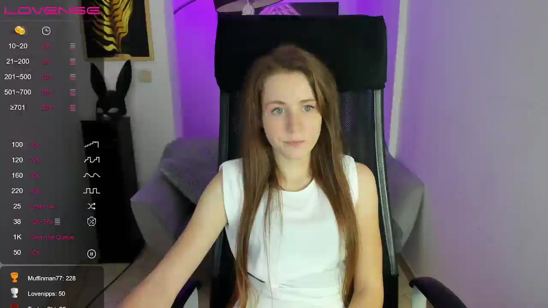 Gallery image thumbnail from Moonshinee's myfreecams stream on, 12/01/2024, 16:10 image 13 of 20