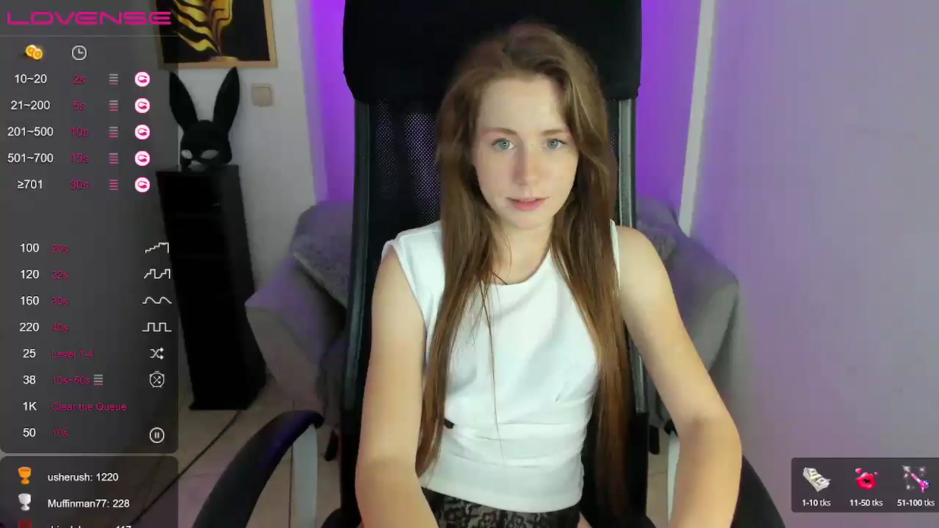 Gallery image thumbnail from Moonshinee's myfreecams stream on, 12/01/2024, 18:39 image 16 of 20