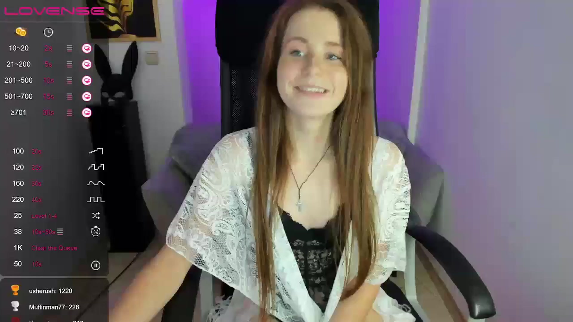 Gallery image thumbnail from Moonshinee's myfreecams stream on, 12/01/2024, 19:31 image 3 of 20
