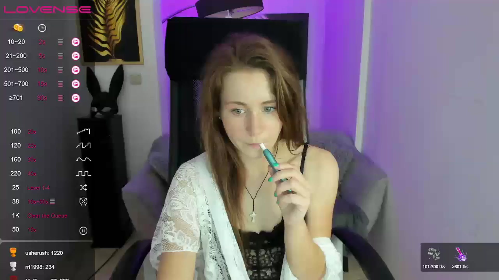 Gallery image thumbnail from Moonshinee's myfreecams stream on, 12/01/2024, 20:17 image 7 of 20