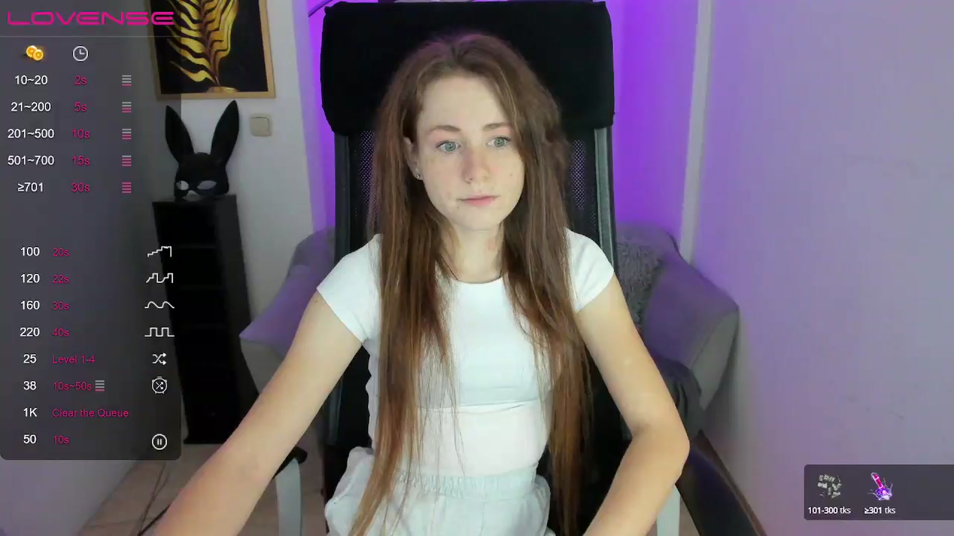 Gallery image thumbnail from Moonshinee's myfreecams stream on, 12/04/2024, 13:30 image 20 of 20