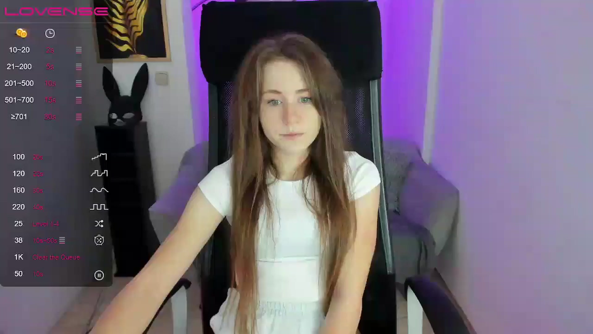 Gallery image thumbnail from Moonshinee's myfreecams stream on, 12/04/2024, 13:30 image 1 of 20