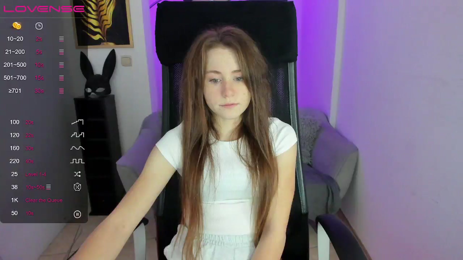 Gallery image thumbnail from Moonshinee's myfreecams stream on, 12/04/2024, 13:30 image 3 of 20