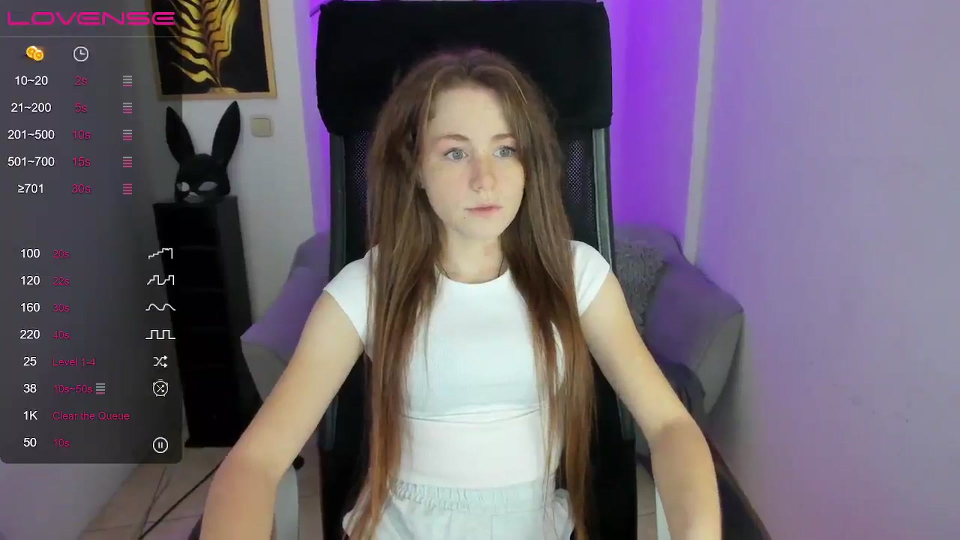 Gallery image thumbnail from Moonshinee's myfreecams stream on, 12/04/2024, 13:30 image 9 of 20