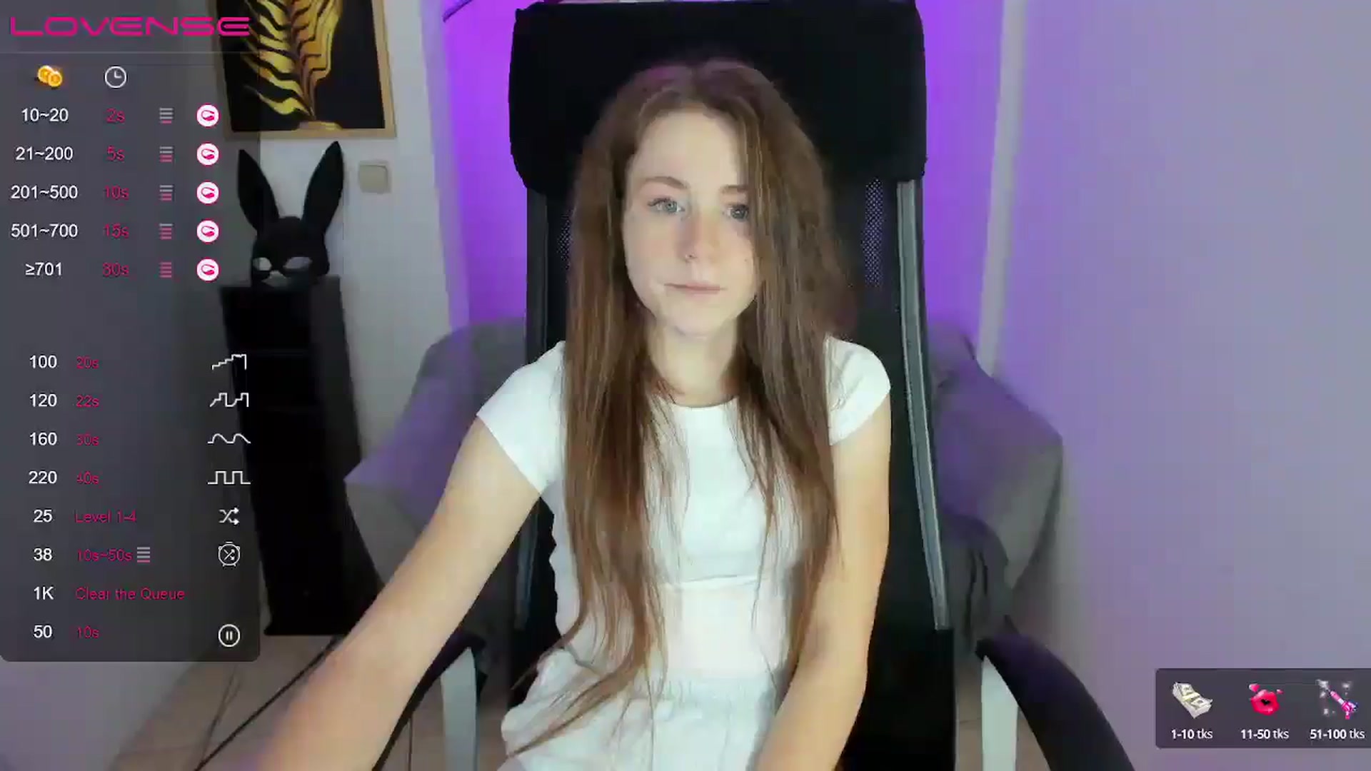 Gallery image thumbnail from Moonshinee's myfreecams stream on, 12/04/2024, 13:56 image 19 of 20