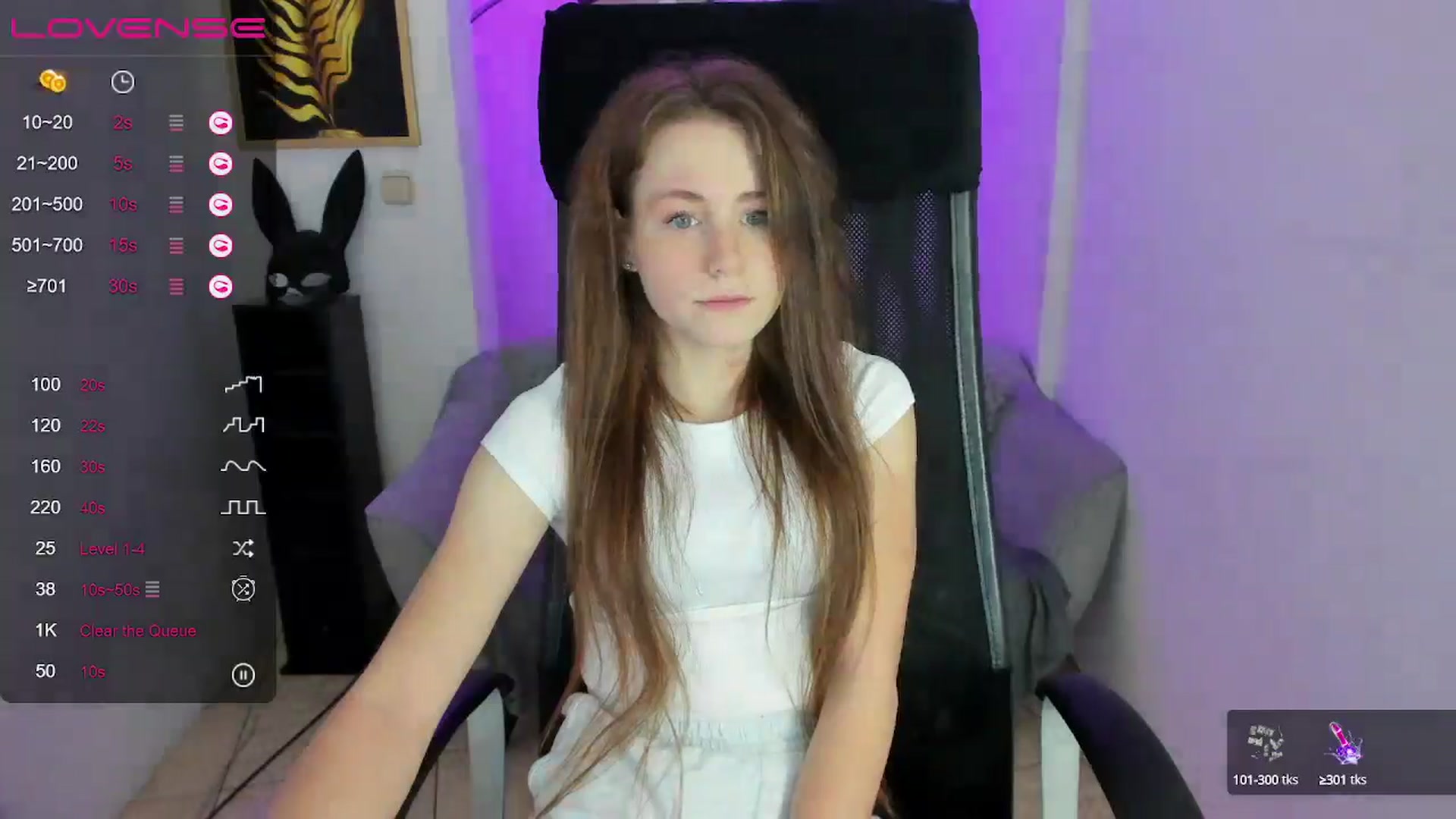 Gallery image thumbnail from Moonshinee's myfreecams stream on, 12/04/2024, 13:56 image 16 of 20