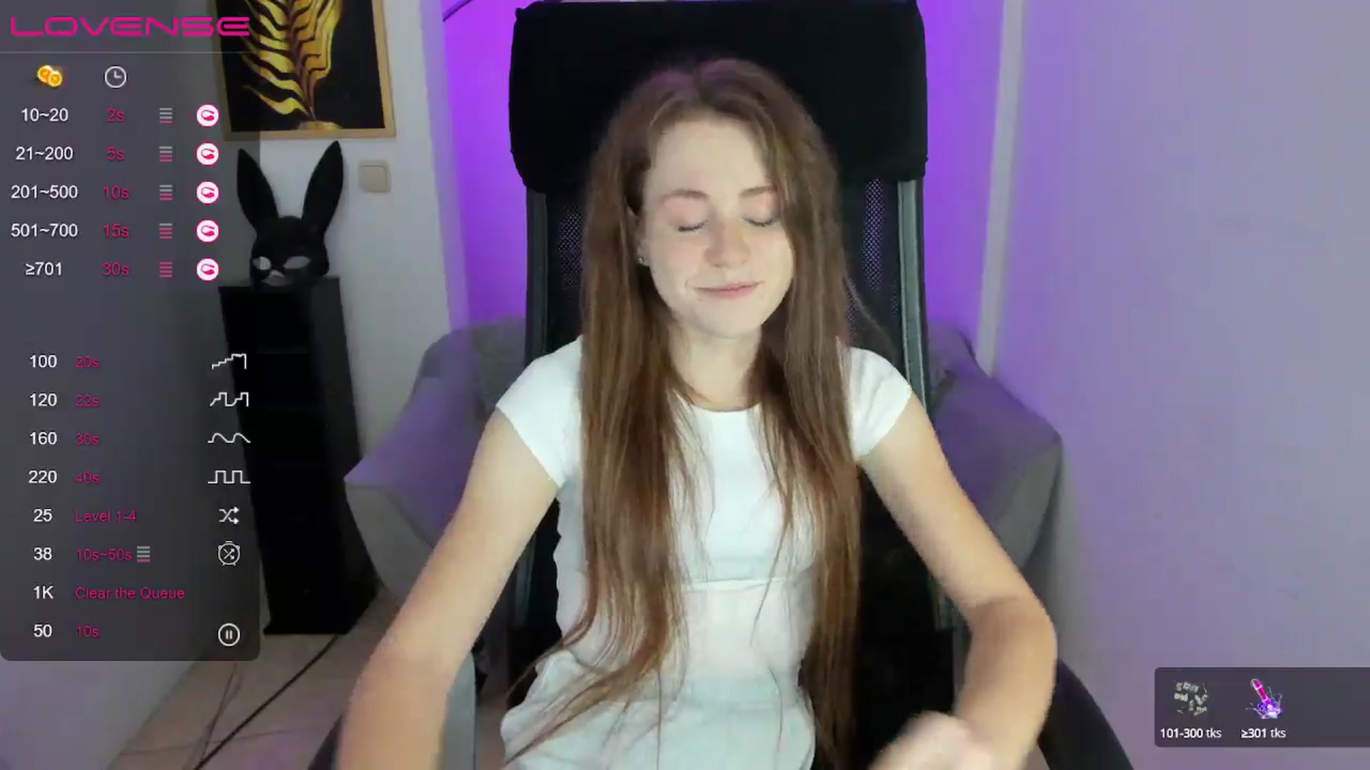 Gallery image thumbnail from Moonshinee's myfreecams stream on, 12/04/2024, 13:56 image 17 of 20