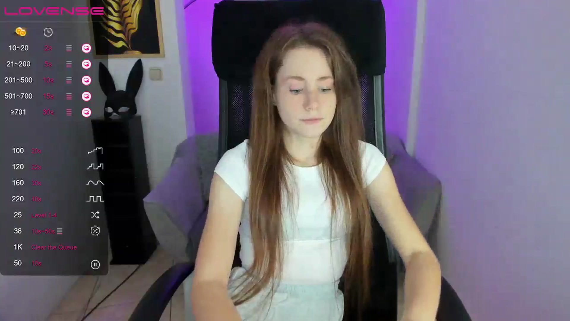 Gallery image thumbnail from Moonshinee's myfreecams stream on, 12/04/2024, 13:56 image 14 of 20