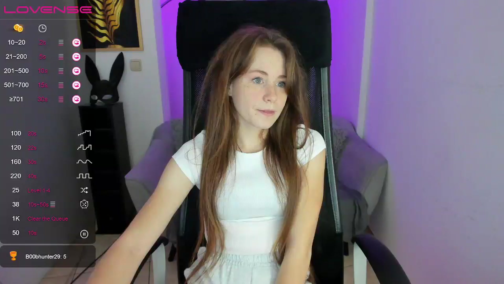 Gallery image thumbnail from Moonshinee's myfreecams stream on, 12/04/2024, 14:13 image 19 of 20
