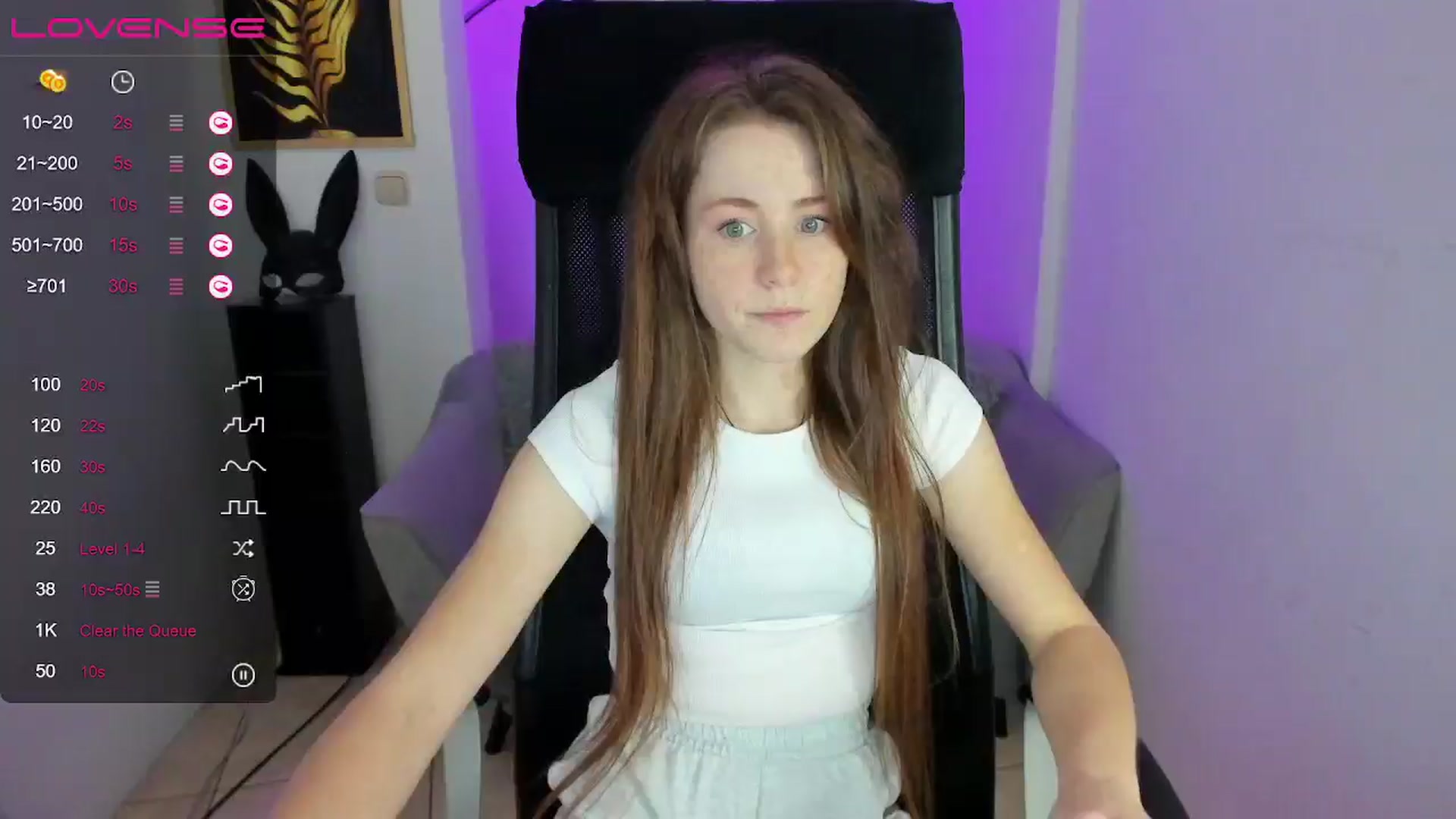 Gallery image thumbnail from Moonshinee's myfreecams stream on, 12/04/2024, 14:13 image 3 of 20