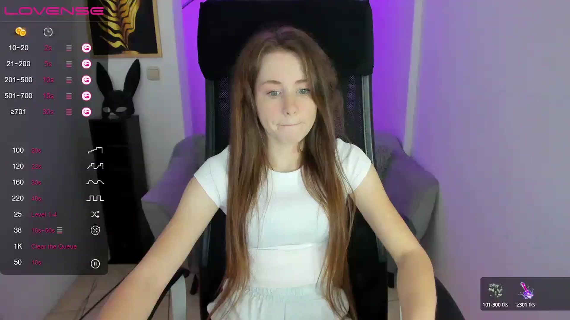 Gallery image thumbnail from Moonshinee's myfreecams stream on, 12/04/2024, 14:13 image 12 of 20