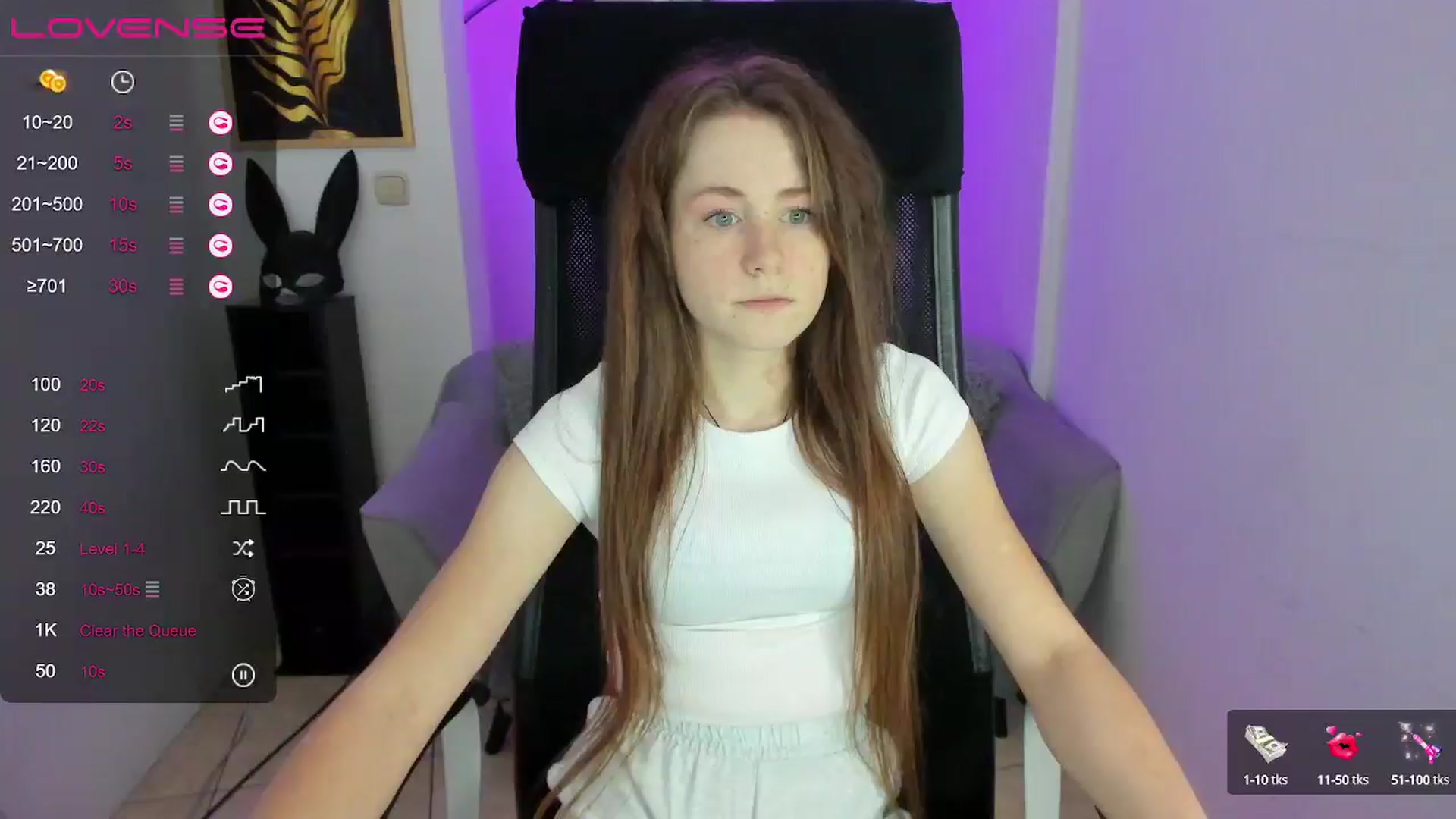 Gallery image thumbnail from Moonshinee's myfreecams stream on, 12/04/2024, 14:13 image 1 of 20