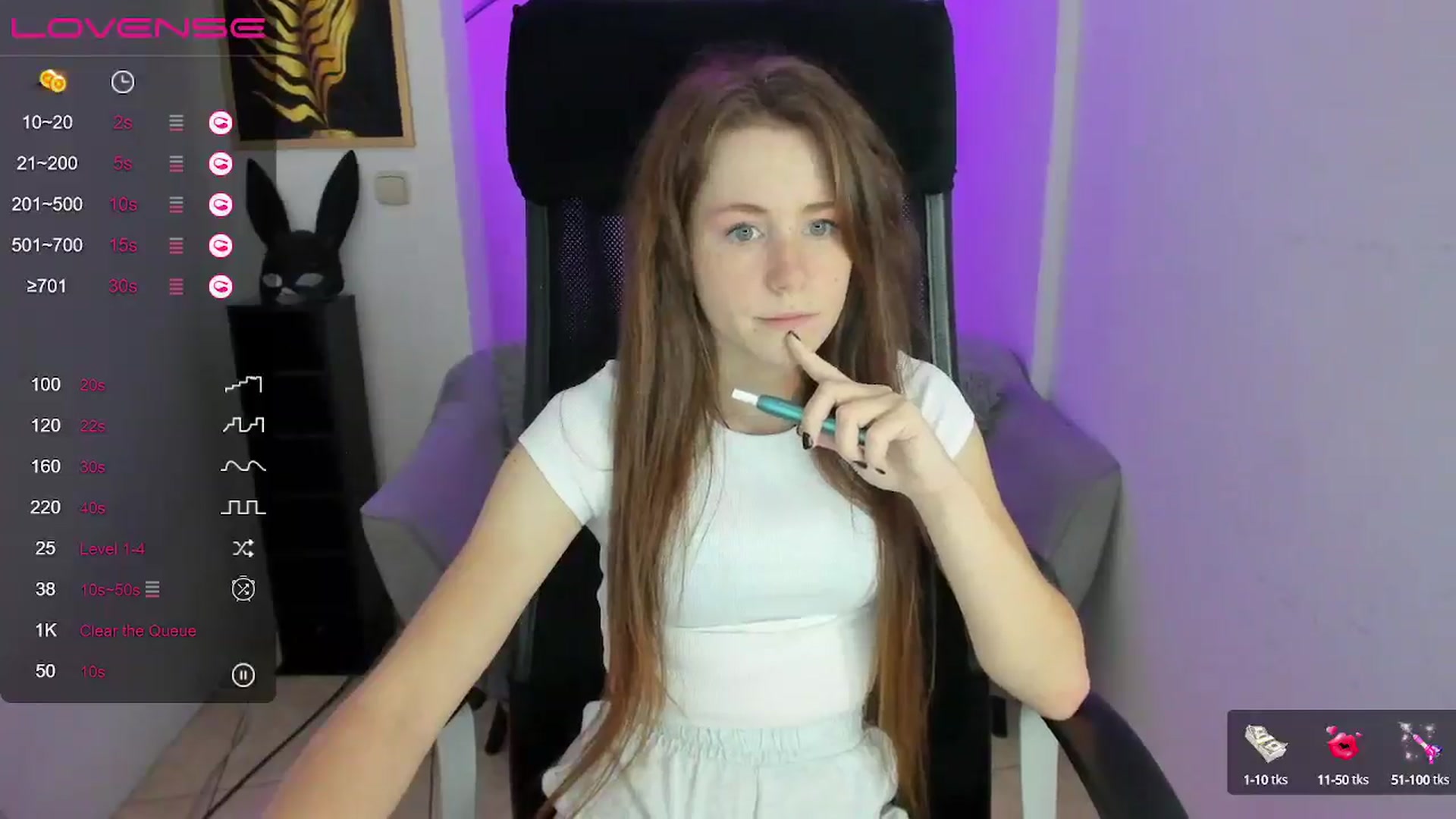 Gallery image thumbnail from Moonshinee's myfreecams stream on, 12/04/2024, 14:13 image 5 of 20