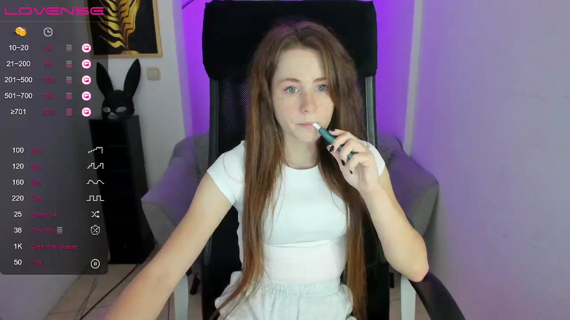 Gallery image thumbnail from Moonshinee's myfreecams stream on, 12/04/2024, 14:13 image 4 of 20