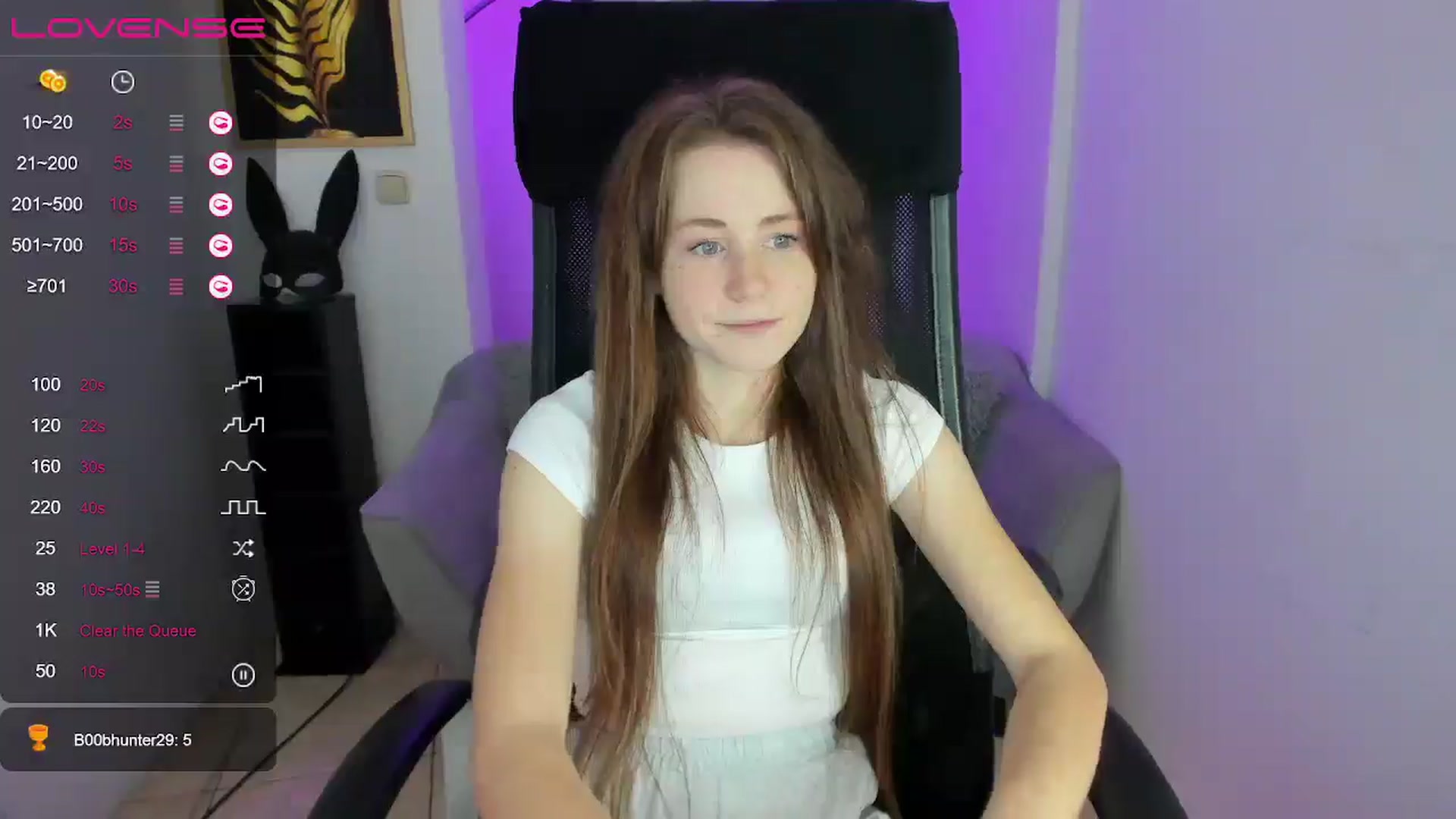 Gallery image thumbnail from Moonshinee's myfreecams stream on, 12/04/2024, 15:01 image 2 of 20