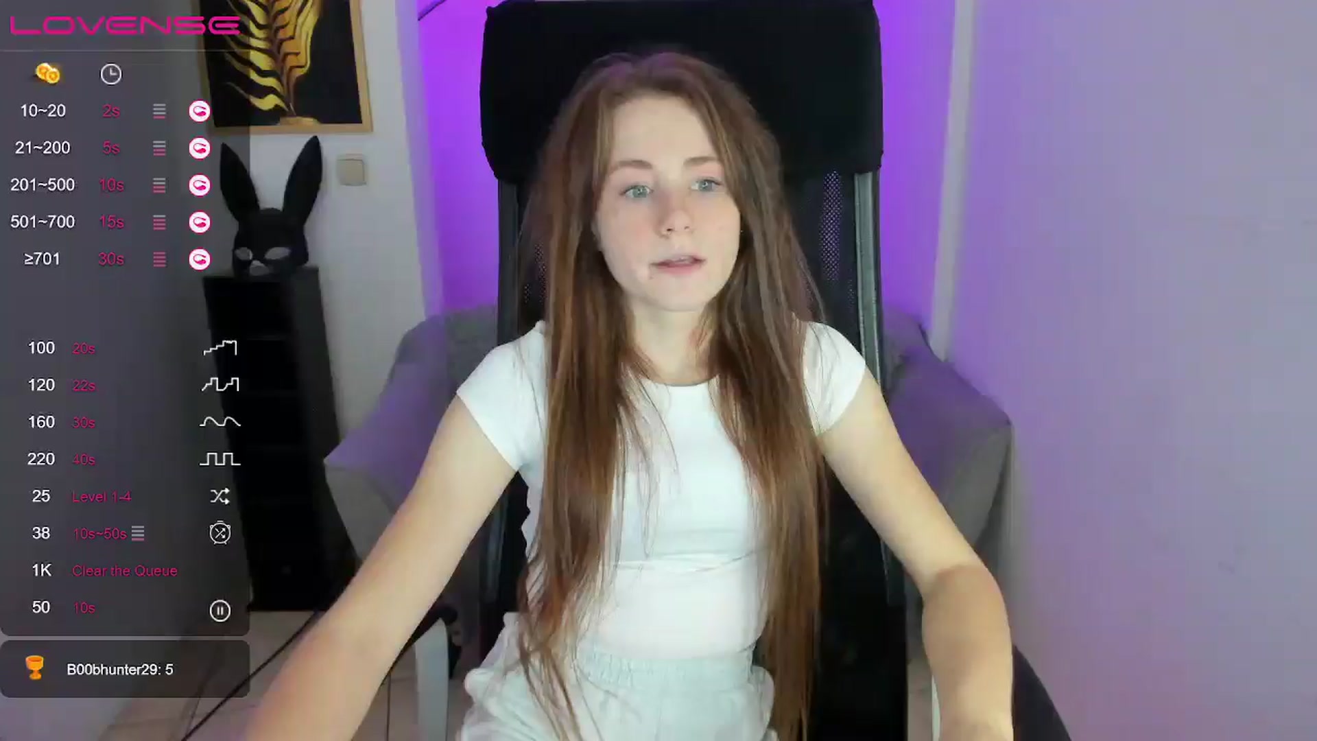Gallery image thumbnail from Moonshinee's myfreecams stream on, 12/04/2024, 15:01 image 13 of 20